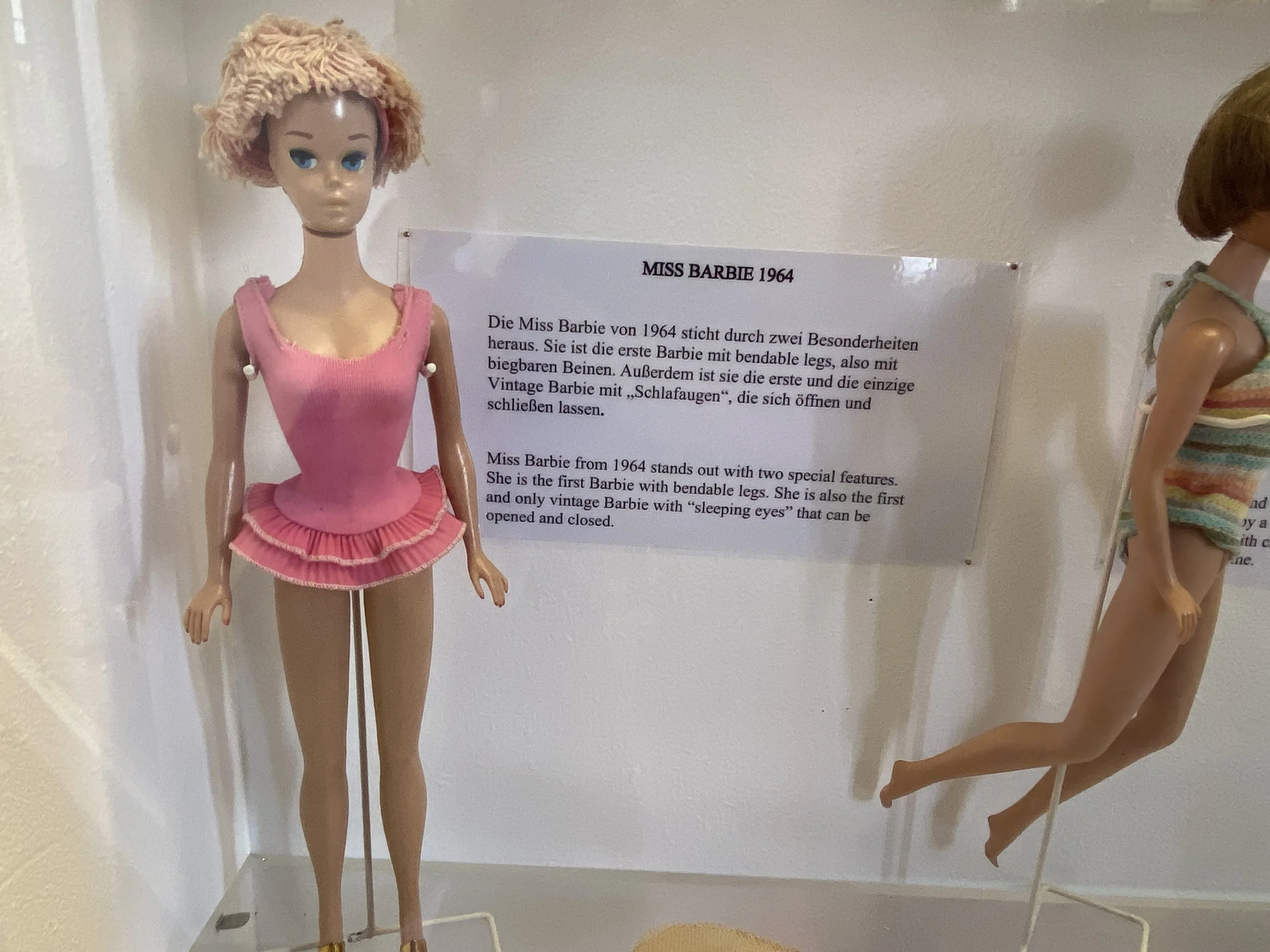 Miss Barbie 1964 1.JPG