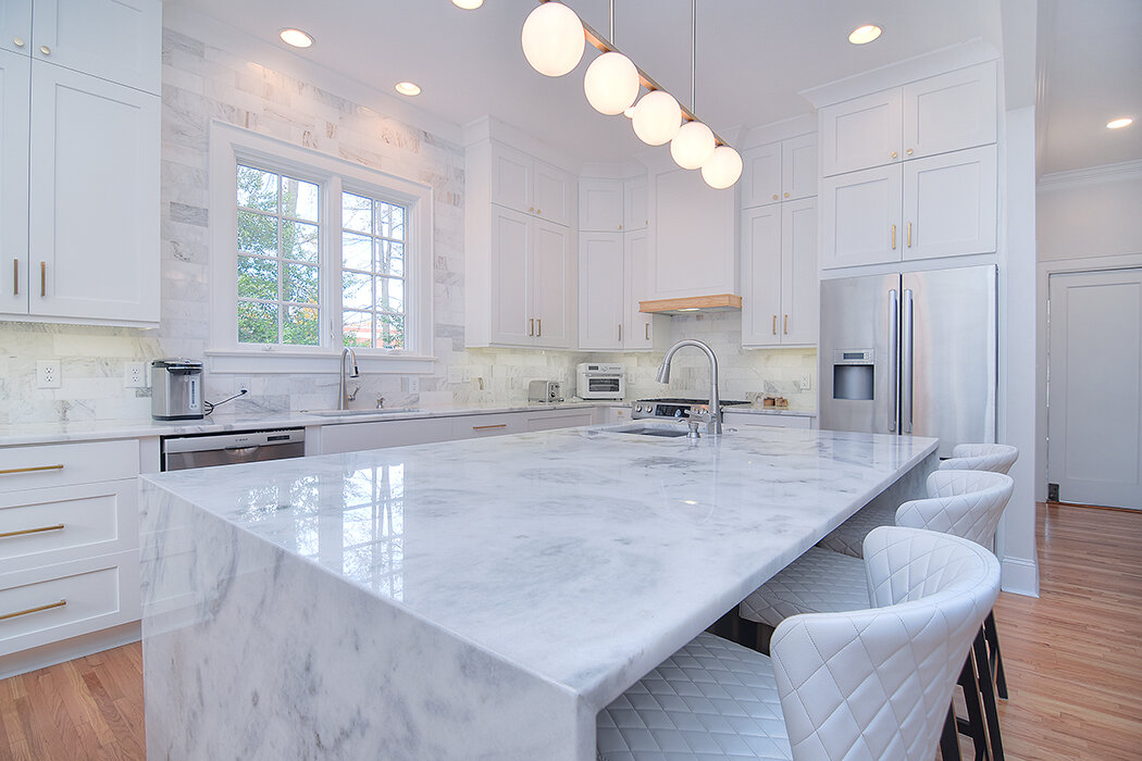 2312 Wellesley KitchenM.jpg