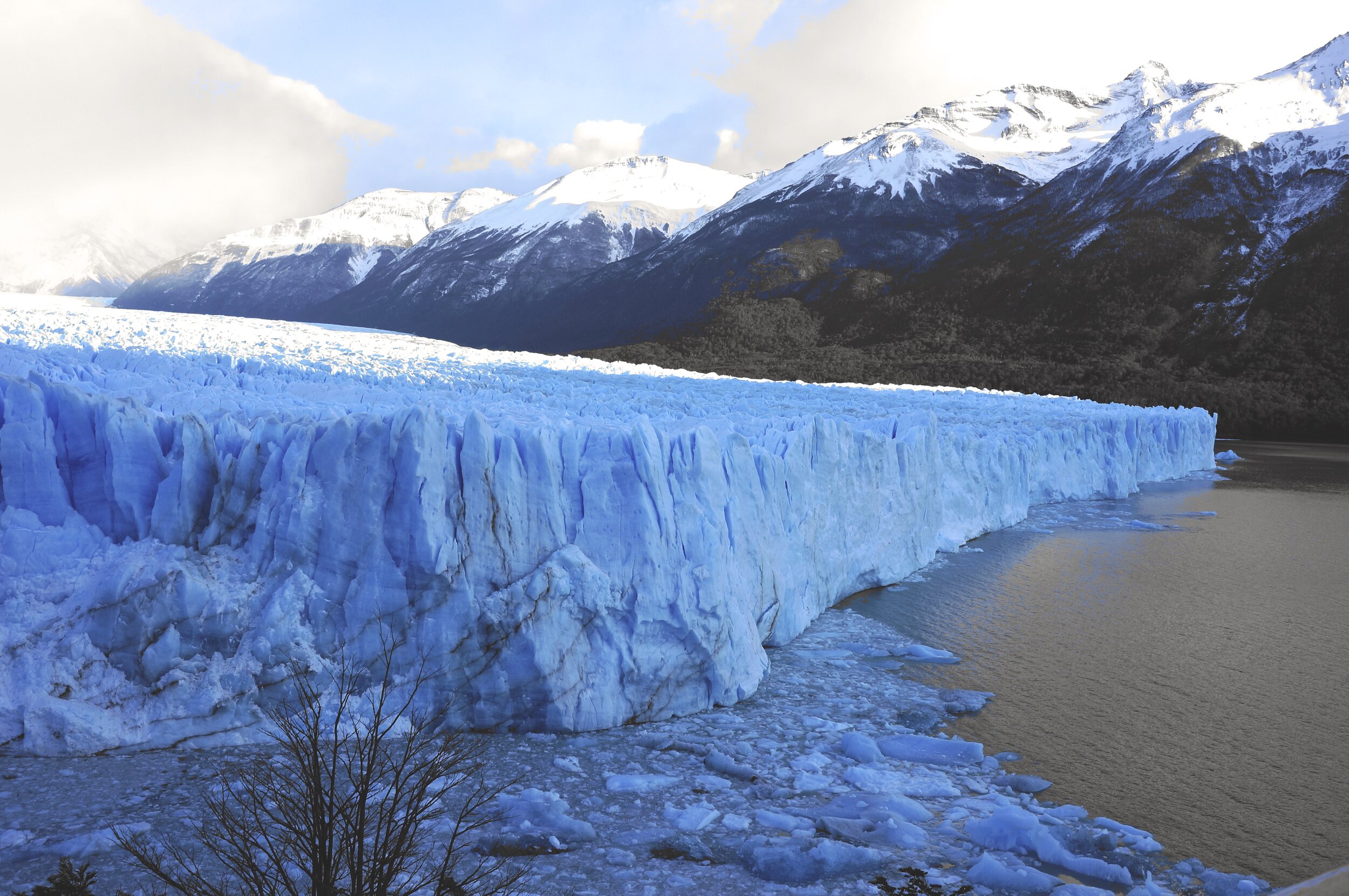 The Backpacker's Guide to El Calafate — Very Nice Travels