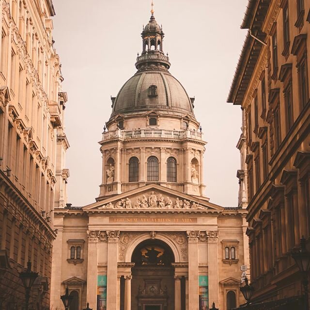 We definitely liked the &lsquo;Pest&rsquo; side of Budapest the most. Amazing architecture like this, heaps of good caf&eacute;s and bars, and those little electric scooters to zip around on - we were in heaven.
.
.
.
.
.
.
.
.
#budapest #budapesthun