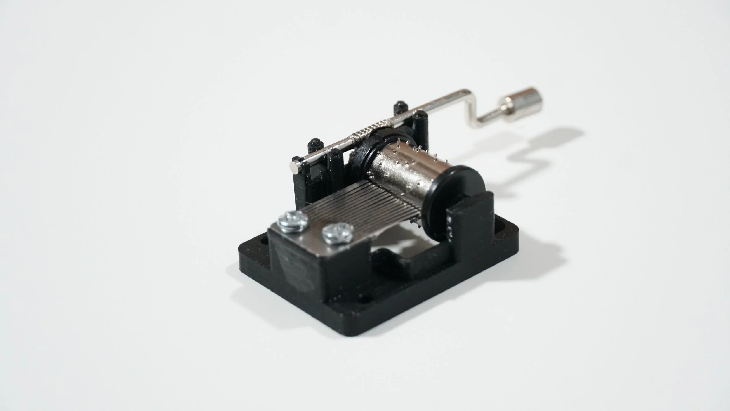 Pic_FrontRight_MusicBox.JPG