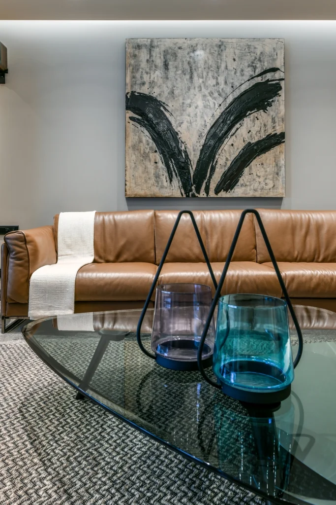 LIVING ROOM - DETAIL