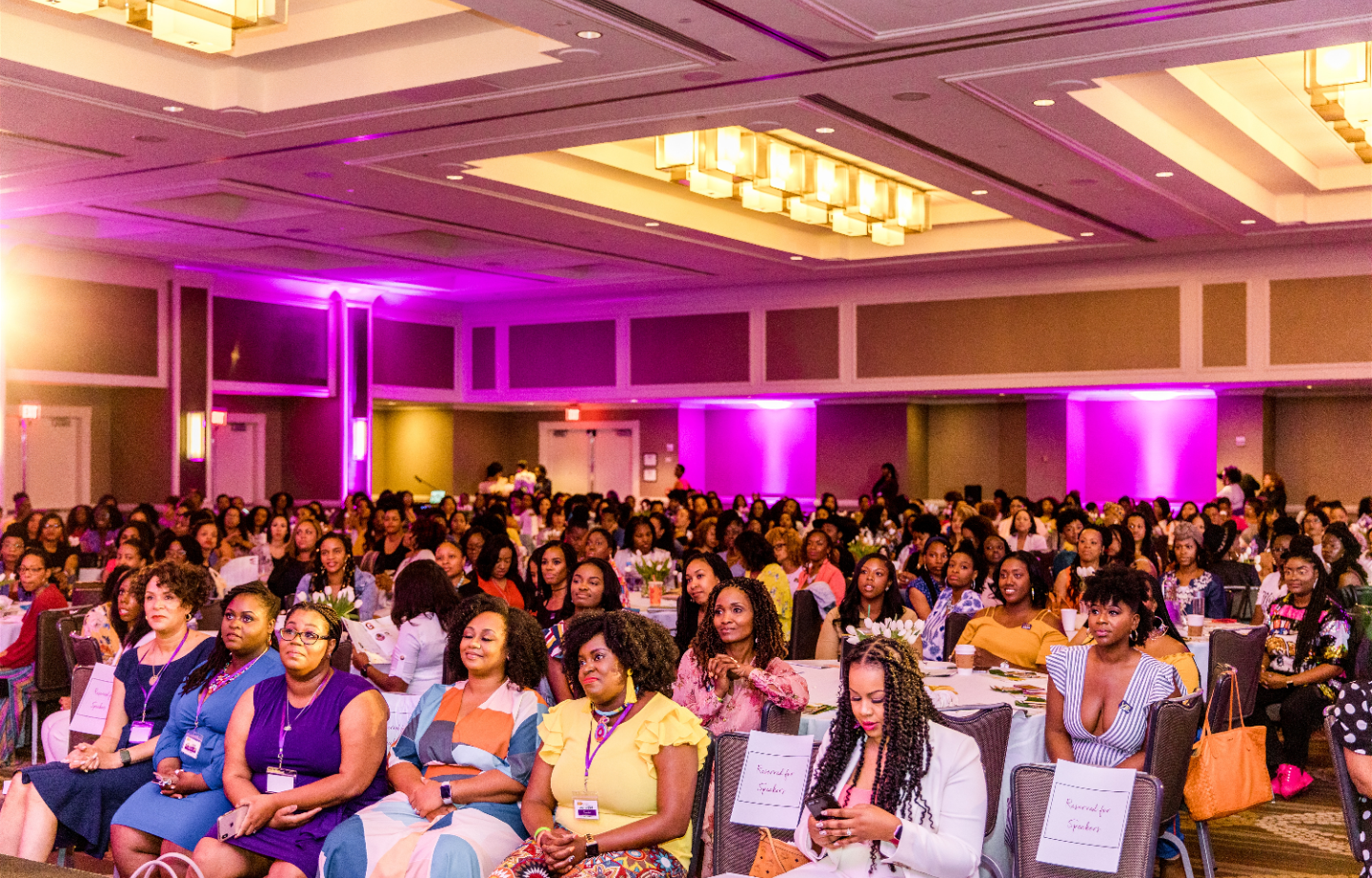 Opening session with 500 millennial moms and plenty of Black Mom Magic. Photo Credit: Iris Mannings (https://www.irismannings.com/)