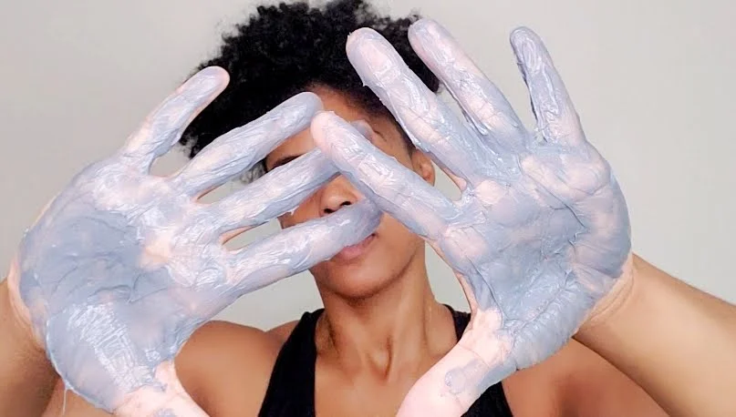 This is the Creme of Nature Clay and Charcoal Pre-Shampoo Detoxifying Clay Mask.
