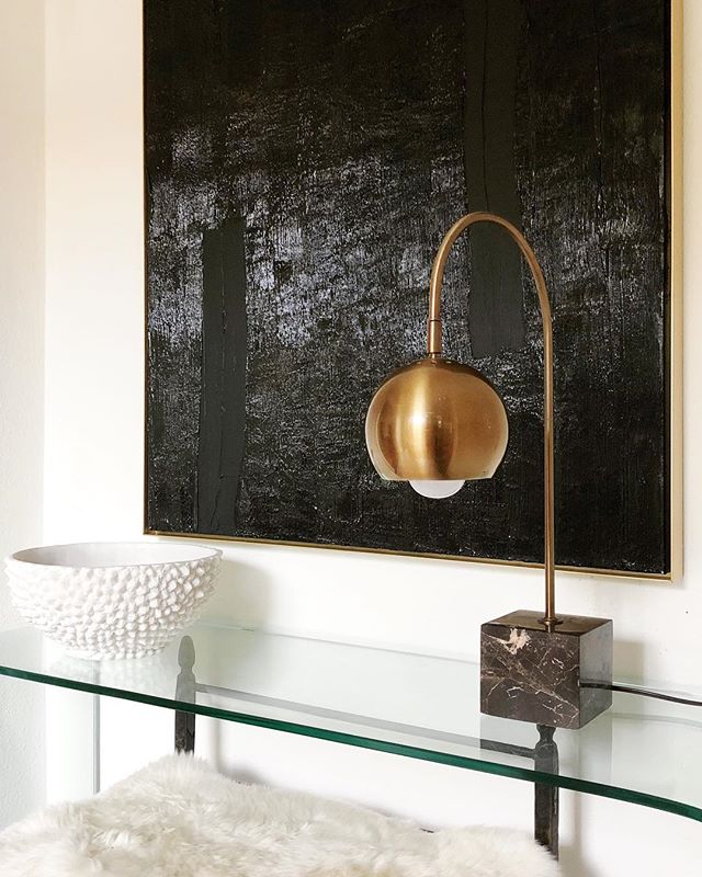 Glam vibes! #interiordesign #interiordesigner #glam #midcentury #mcm #midcenturymodern #brass