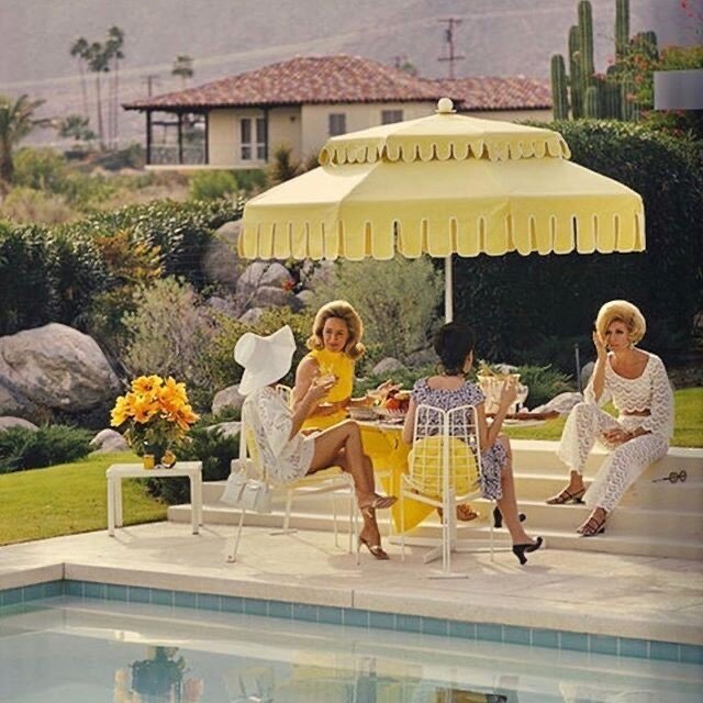 daydreaming of warmer temps and poolside margaritas. ⠀⠀⠀⠀⠀⠀⠀⠀⠀
⠀⠀⠀⠀⠀⠀⠀⠀⠀
📸: @slimaarons