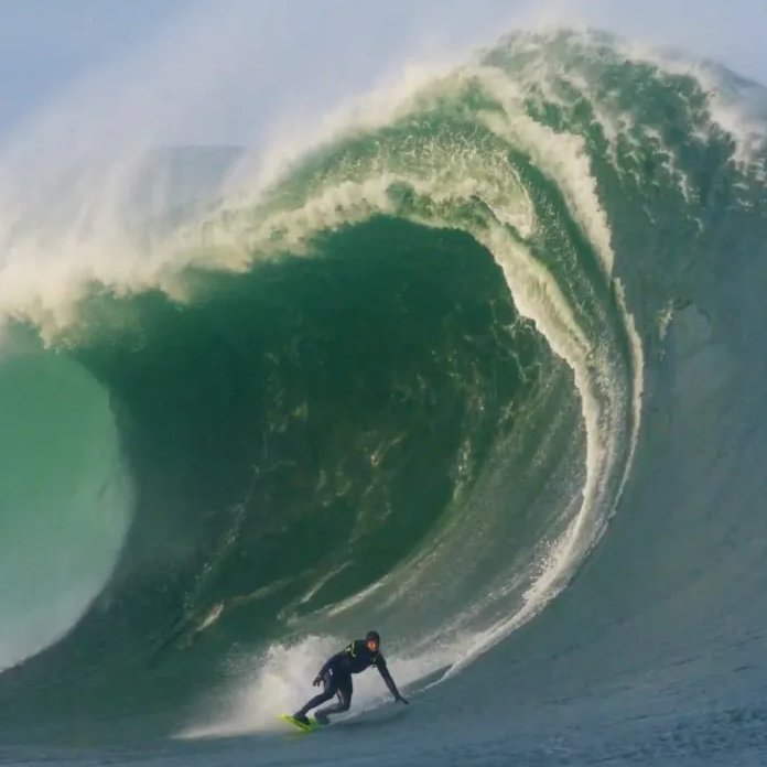 Celtic waves