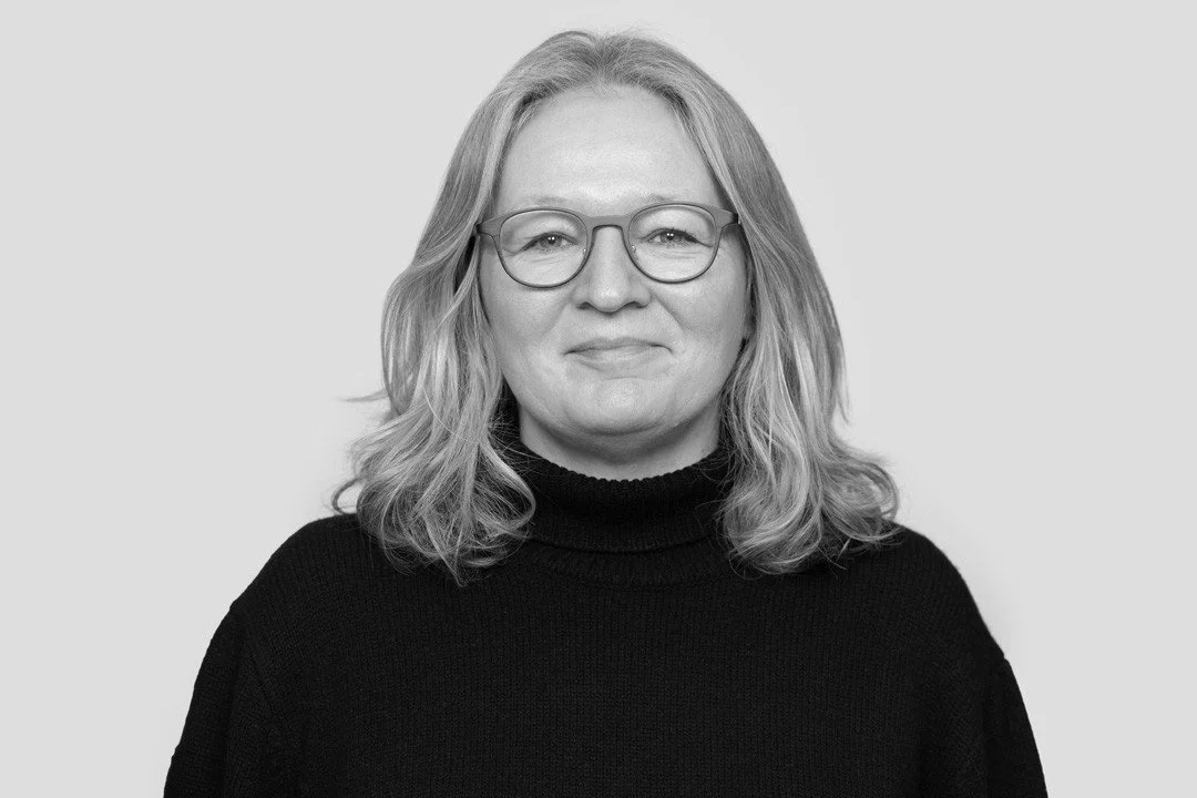   TRINE BRUHN   Akkvisition &amp; kommunikation  tbr@thing-brandt.dk  53 61 22 34 