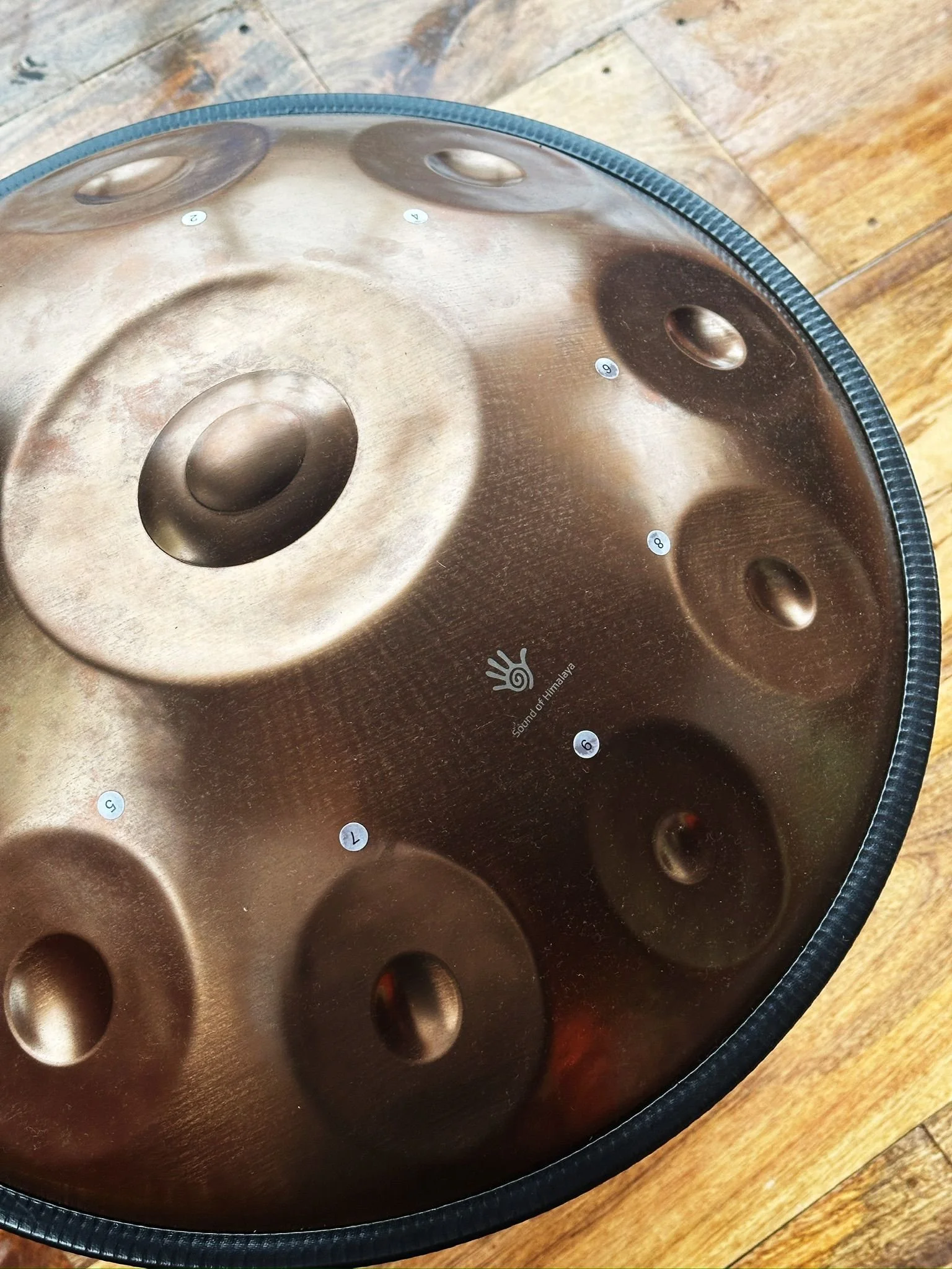 sound-of-himalaya-handpan-made-in-nepal.JPG