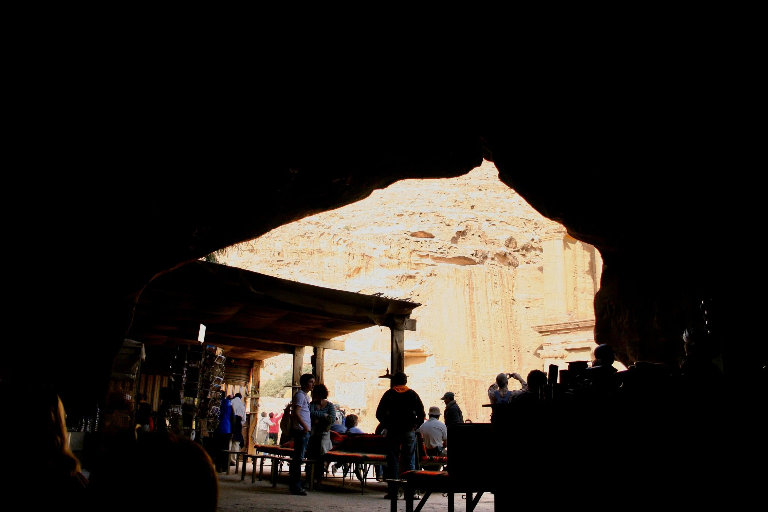 Lunchtime local Musicians, Petra, Jordan - Binaural