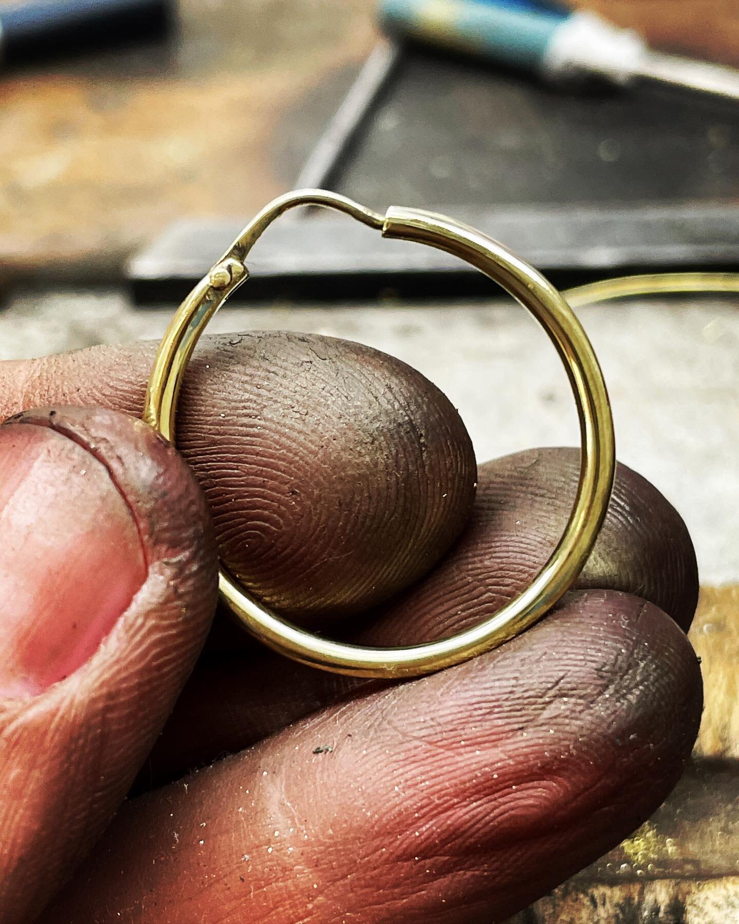 Handmade solid gold hoops, timeless. A great way to recycle old gold jewellery.  #hingedhoops #goldhoops #recycledgold #perthjewellery #northperth #recycle #oldgold #goldhoopearrings #hoopearring