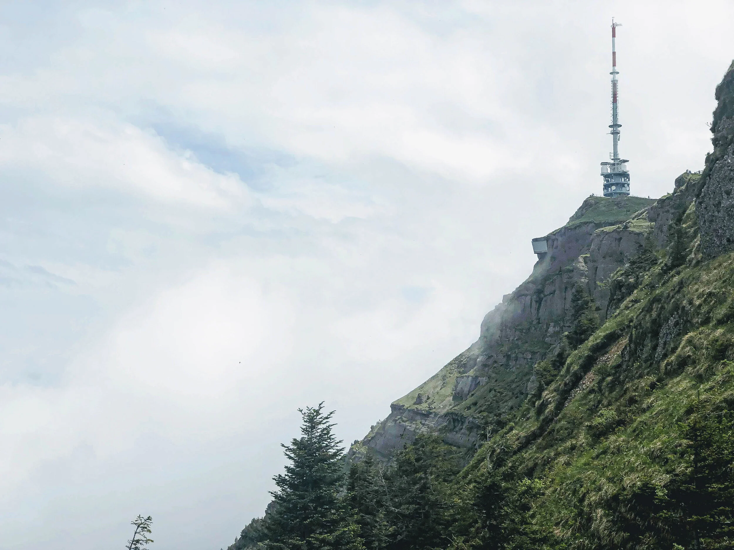 Rigi Kulm antenna.jpg