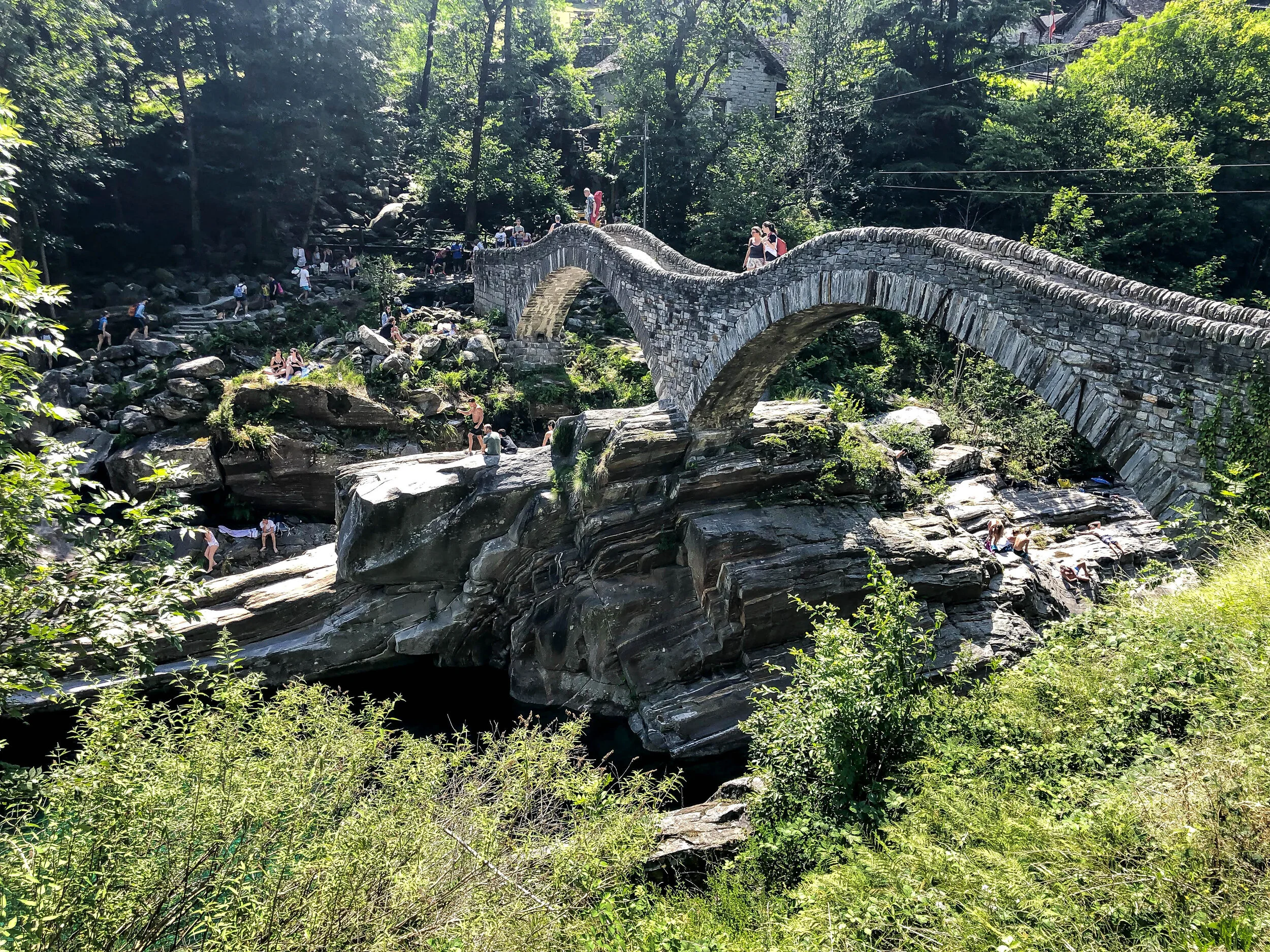 Ticino Lavertezzo Ponte dei Salti.jpg