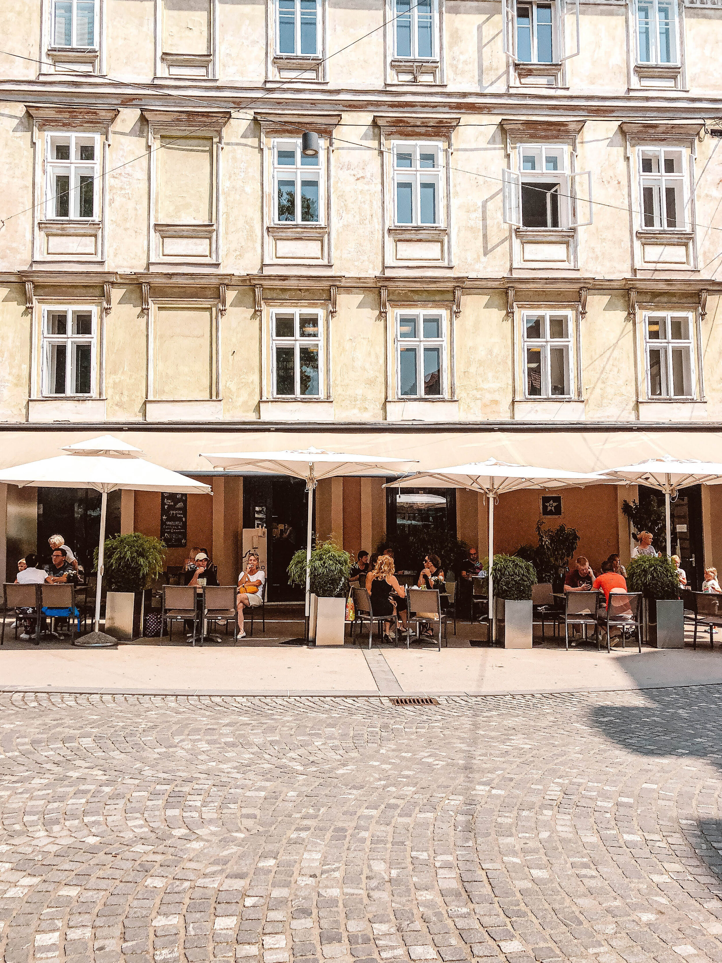 Slovenia Ljubljana cafes.jpg