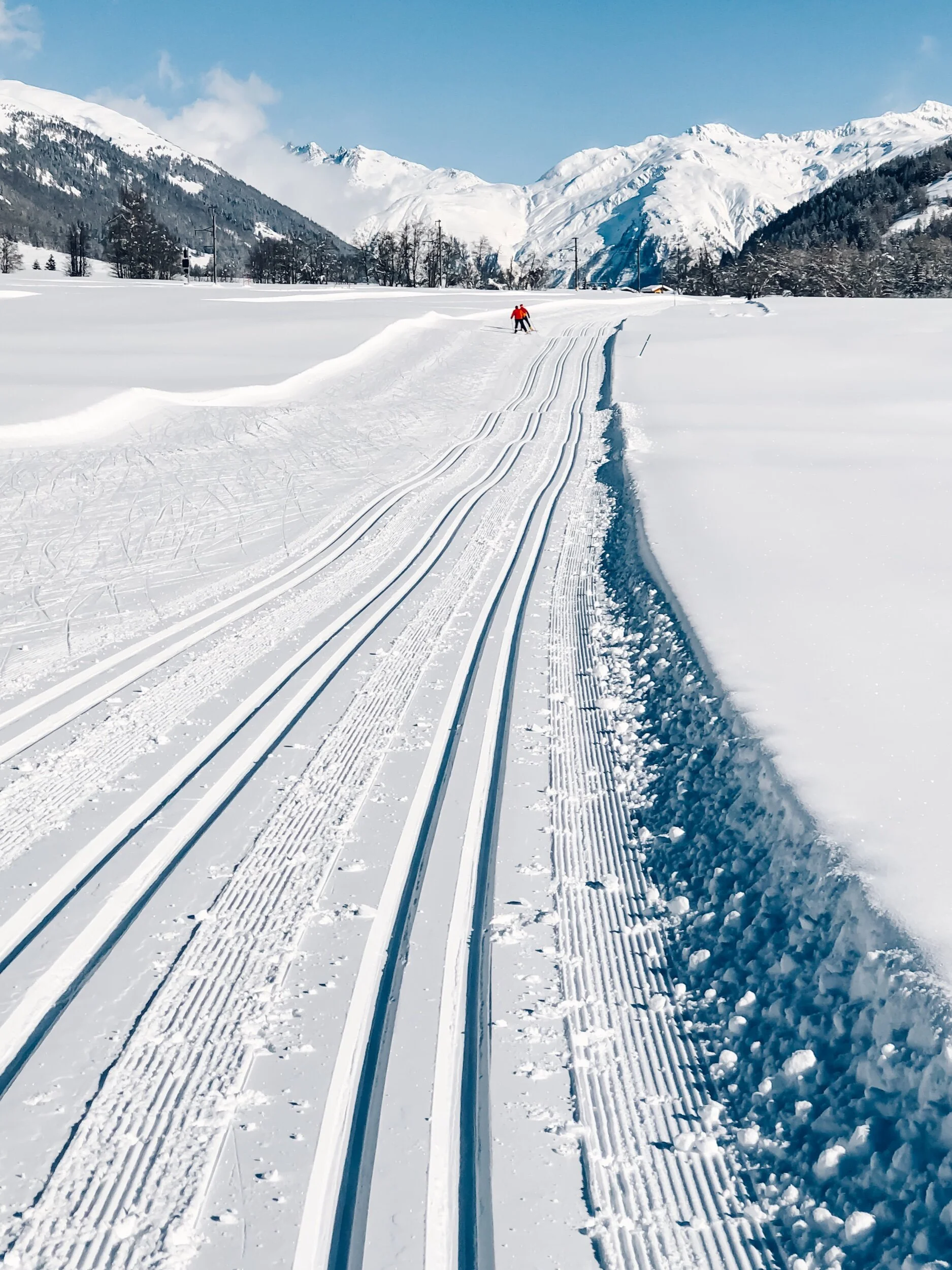Gliding in Goms: Cross-Country Skiing in Goms, Switzerland