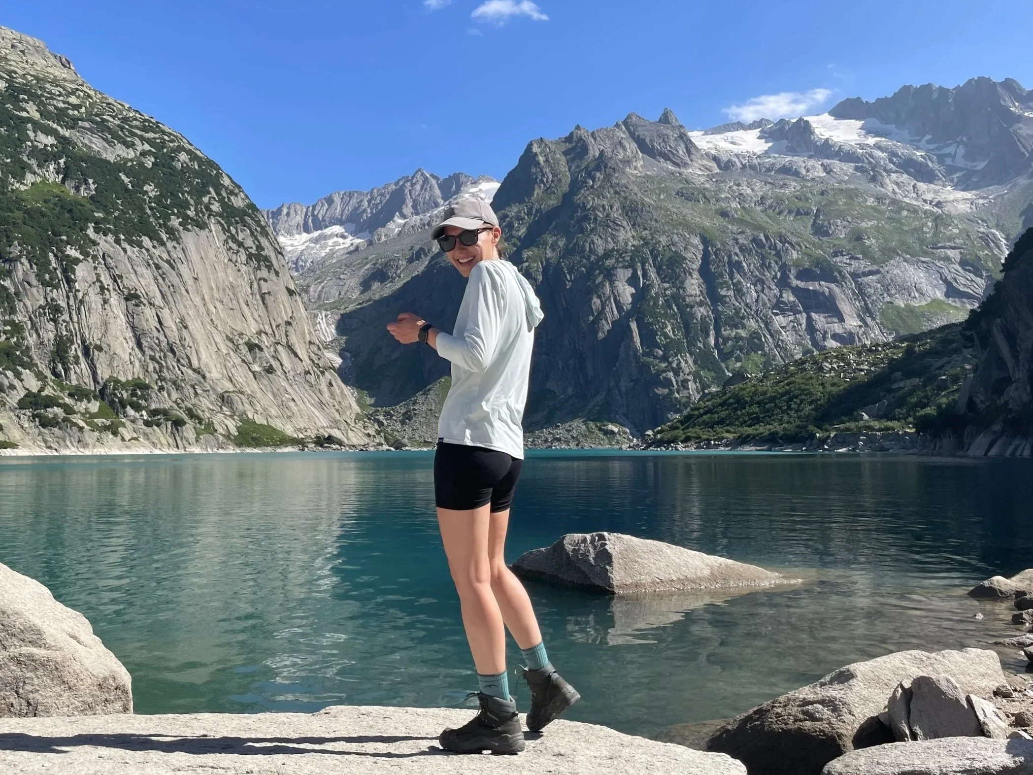 How I Find (Great!) Hikes in Switzerland