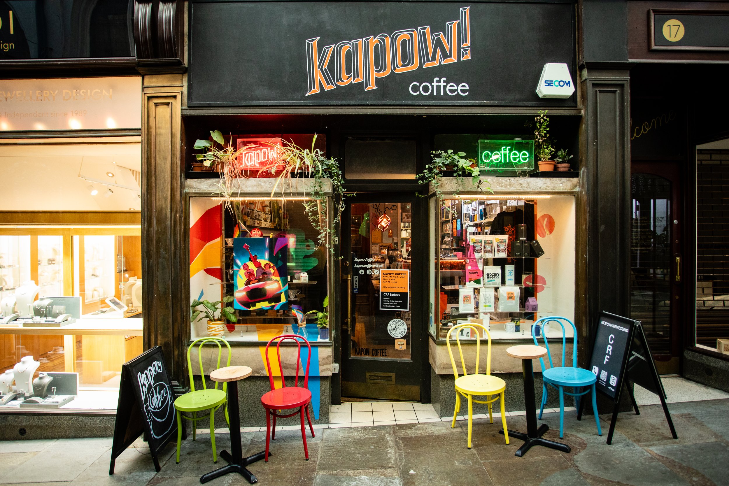 _K0A1123-Kapow Coffee-Art Trail_Andrew Benge.jpg