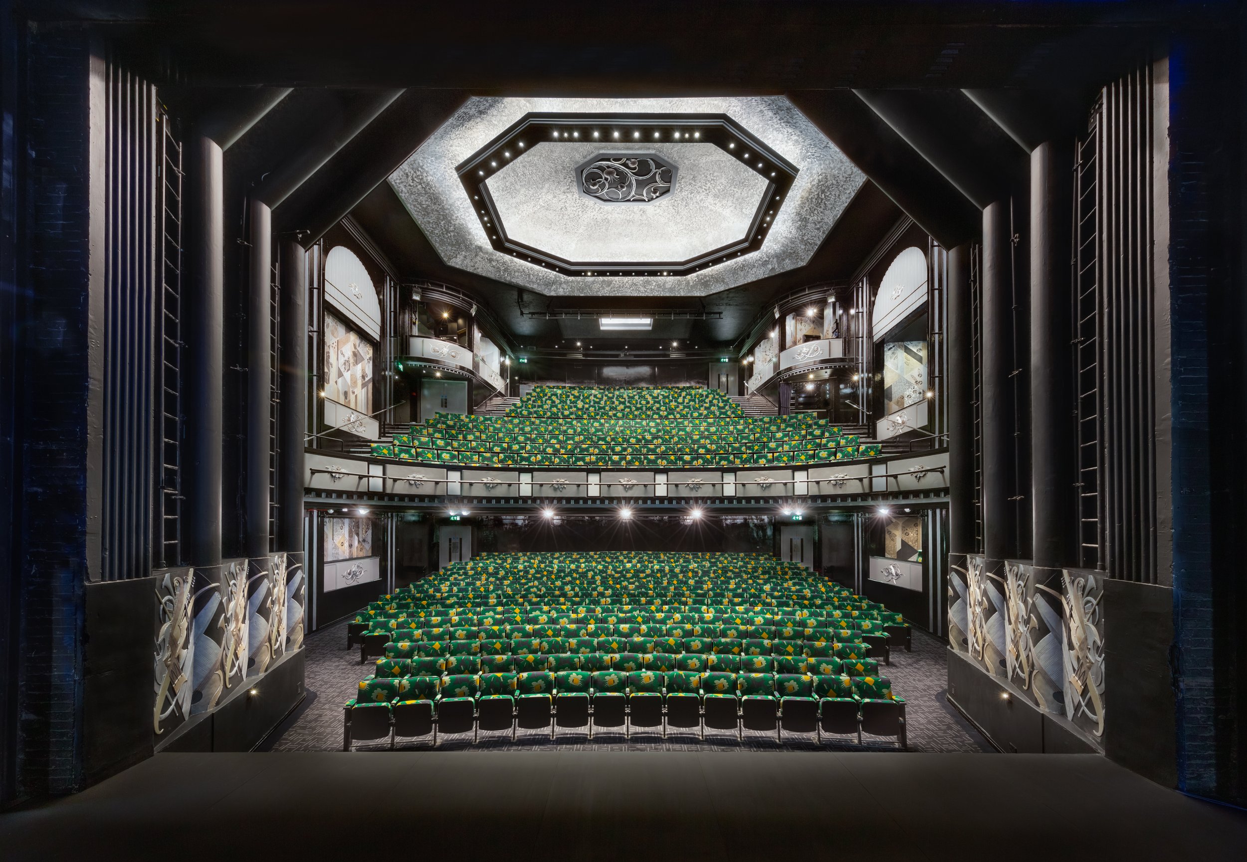 Whitehall Theatre-web-1.jpg