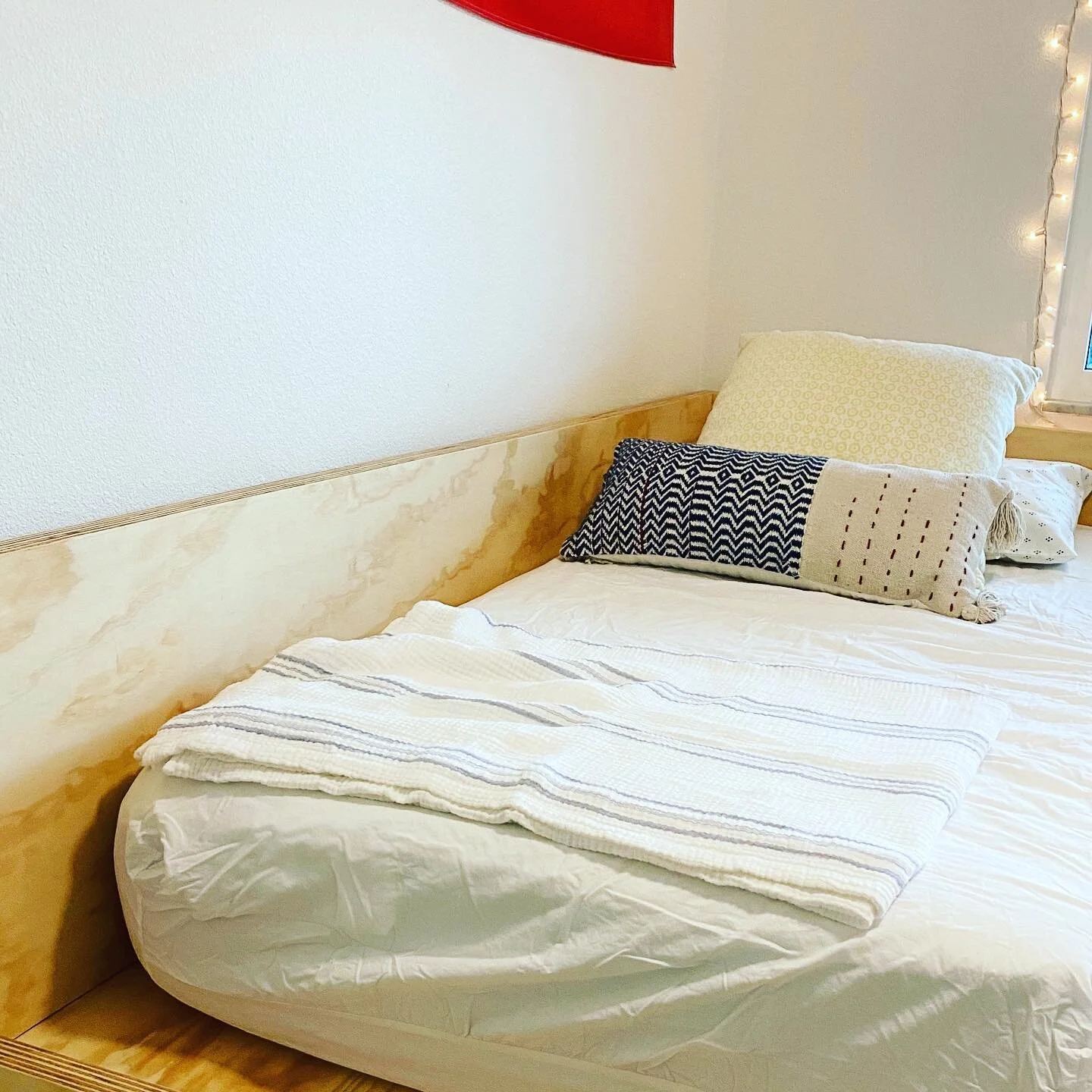 A little sneak peek of the boys new beds.  I straight up showed @obrabuilt the bed @nataliemyers had made for her son 🙈 .
.
.
.
.
#scandifornianstyle
#midcenturymodern
#sodomino
#apartmenttherapy
#westelm
#roomhints
#howedwell
#mixerofstyles
#interi