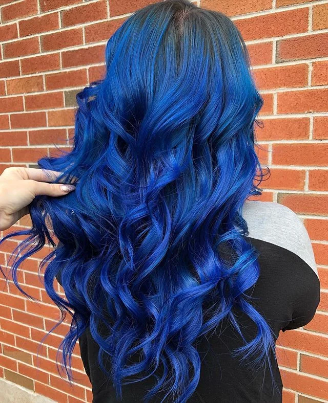 You guys. I&rsquo;M A MERMAID. Endless gratitude to the bomb-ass, talented, lovely, and genius ladies at @epicsalonsw, especially my girl Christina Forgetta (@unforgettable_hair ). I will never stop singing your praises (from a rock, by the seashore,