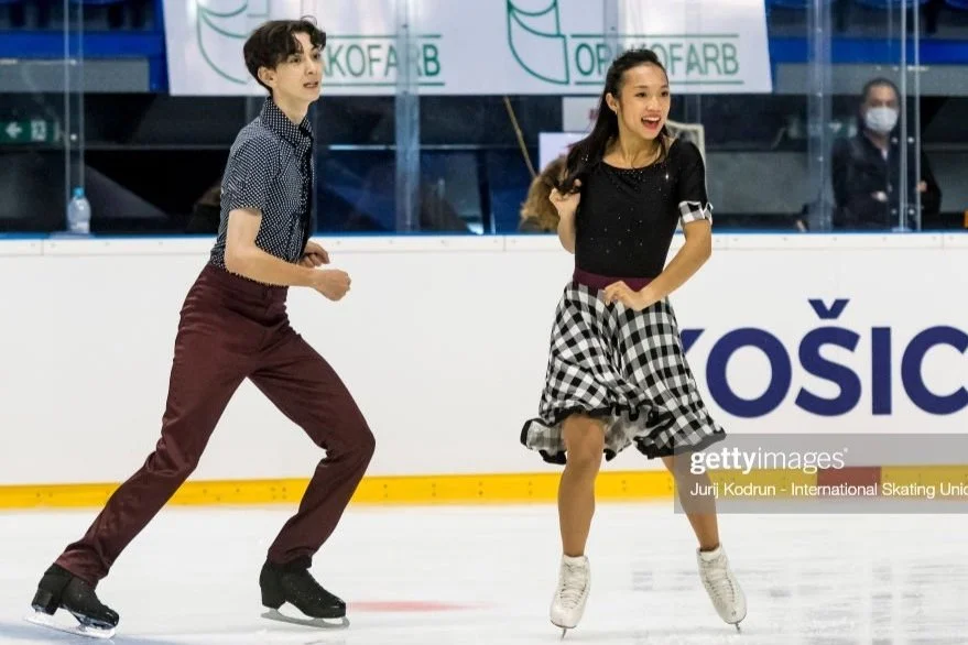 Chloe + Alec Make Their International Debut!