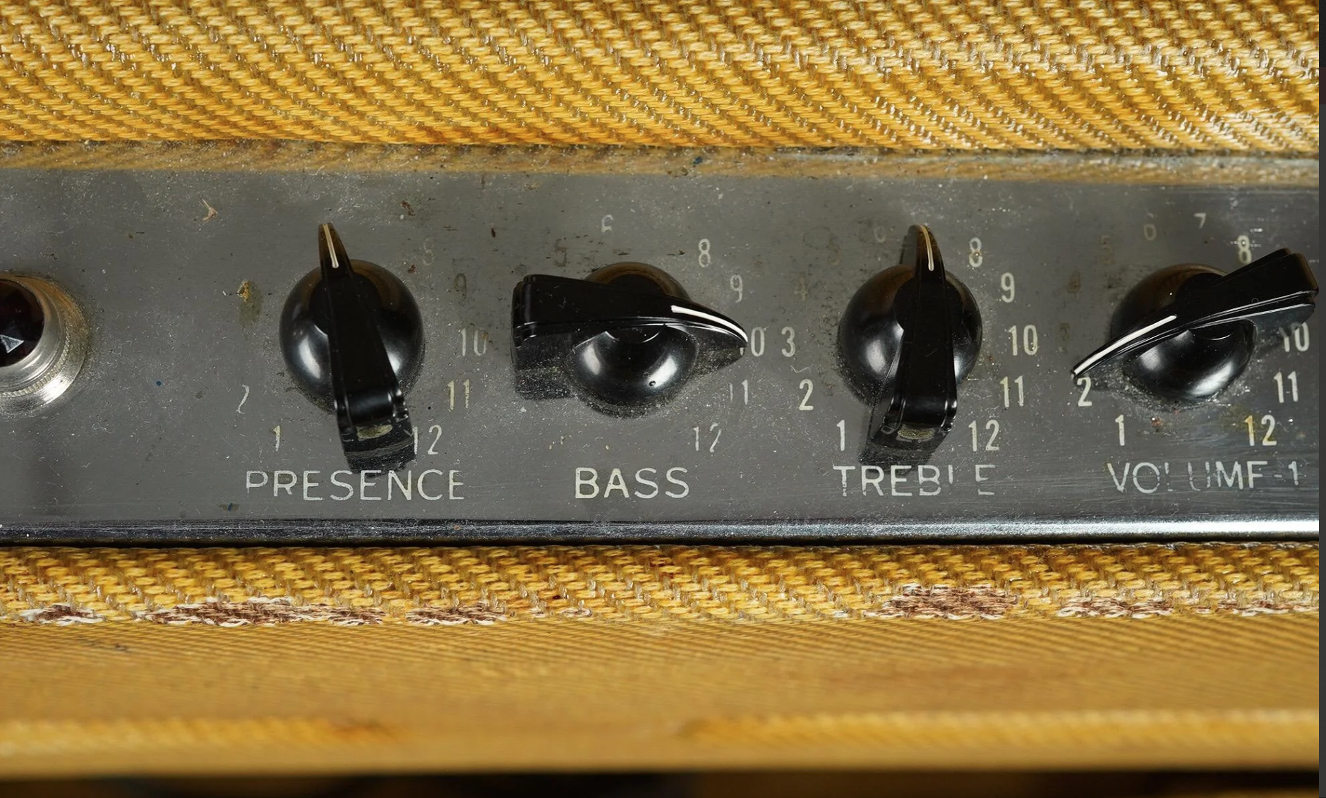 PRESENCE - Volume 56