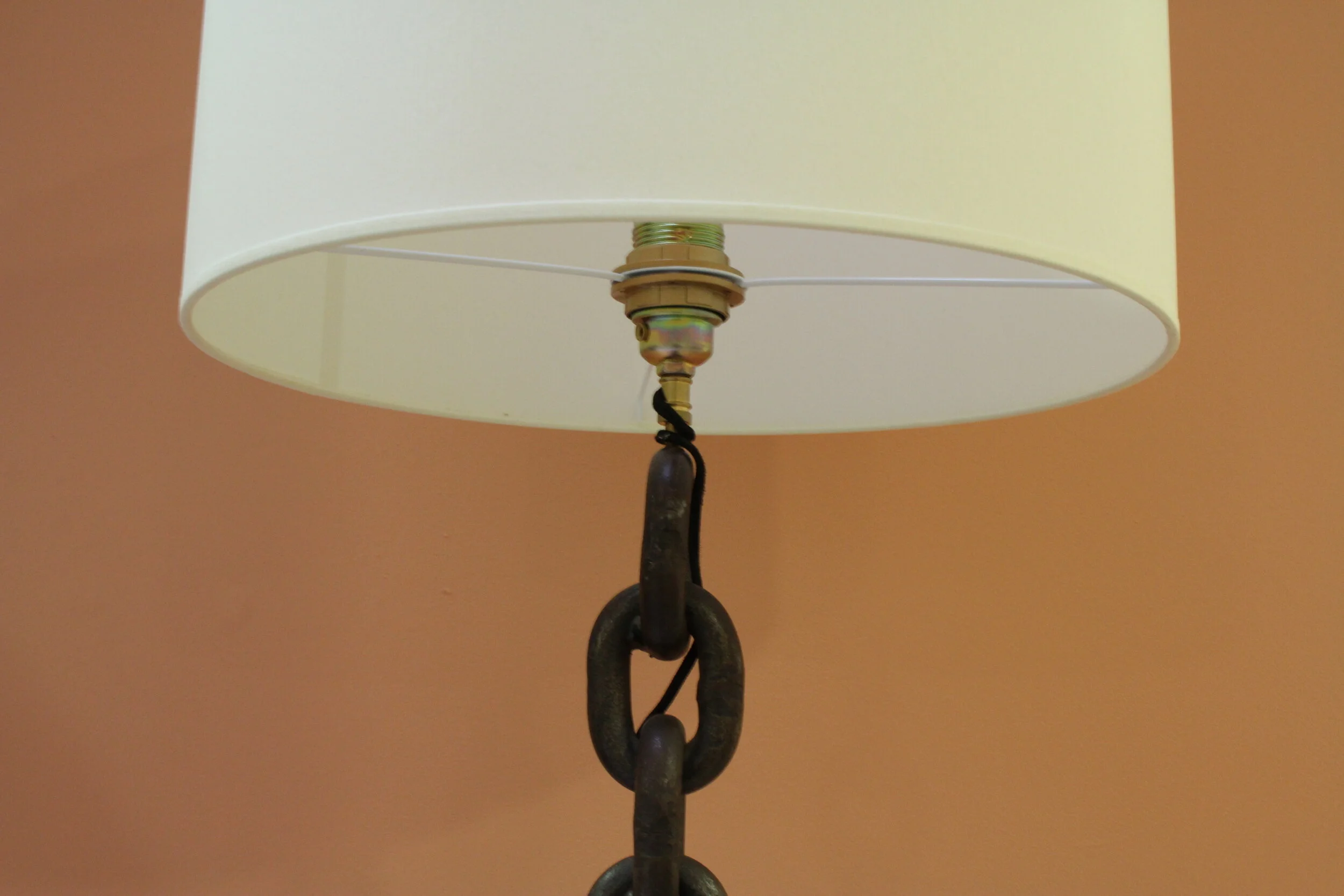 lampadaire-chaine-franz-west-folk-art_1549.JPG