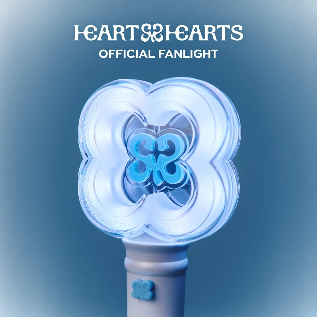 Hearts2Hearts Official Lightstick