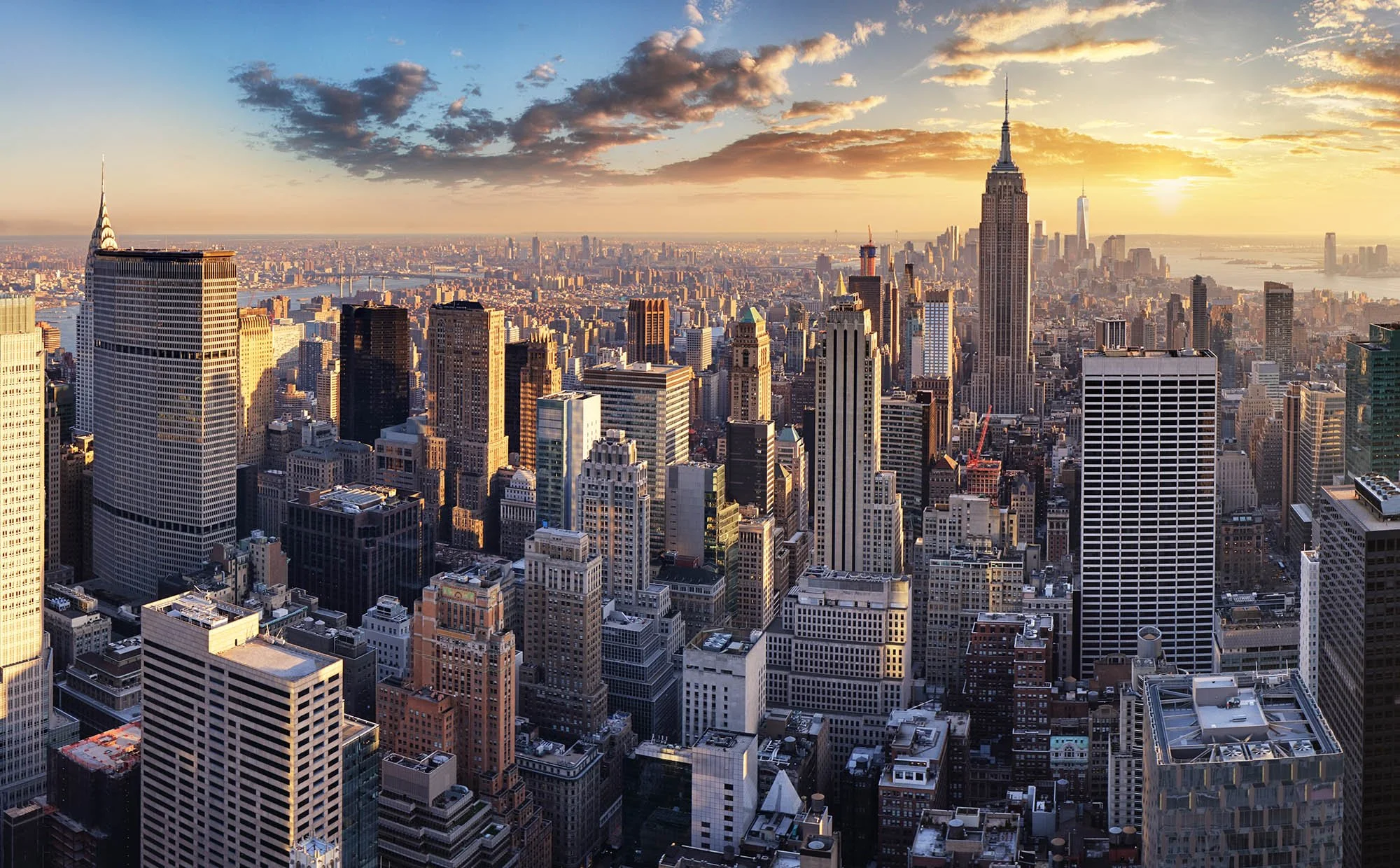 Manhattan residential real estate sales hit a record $7.3 billion in the first quarter 