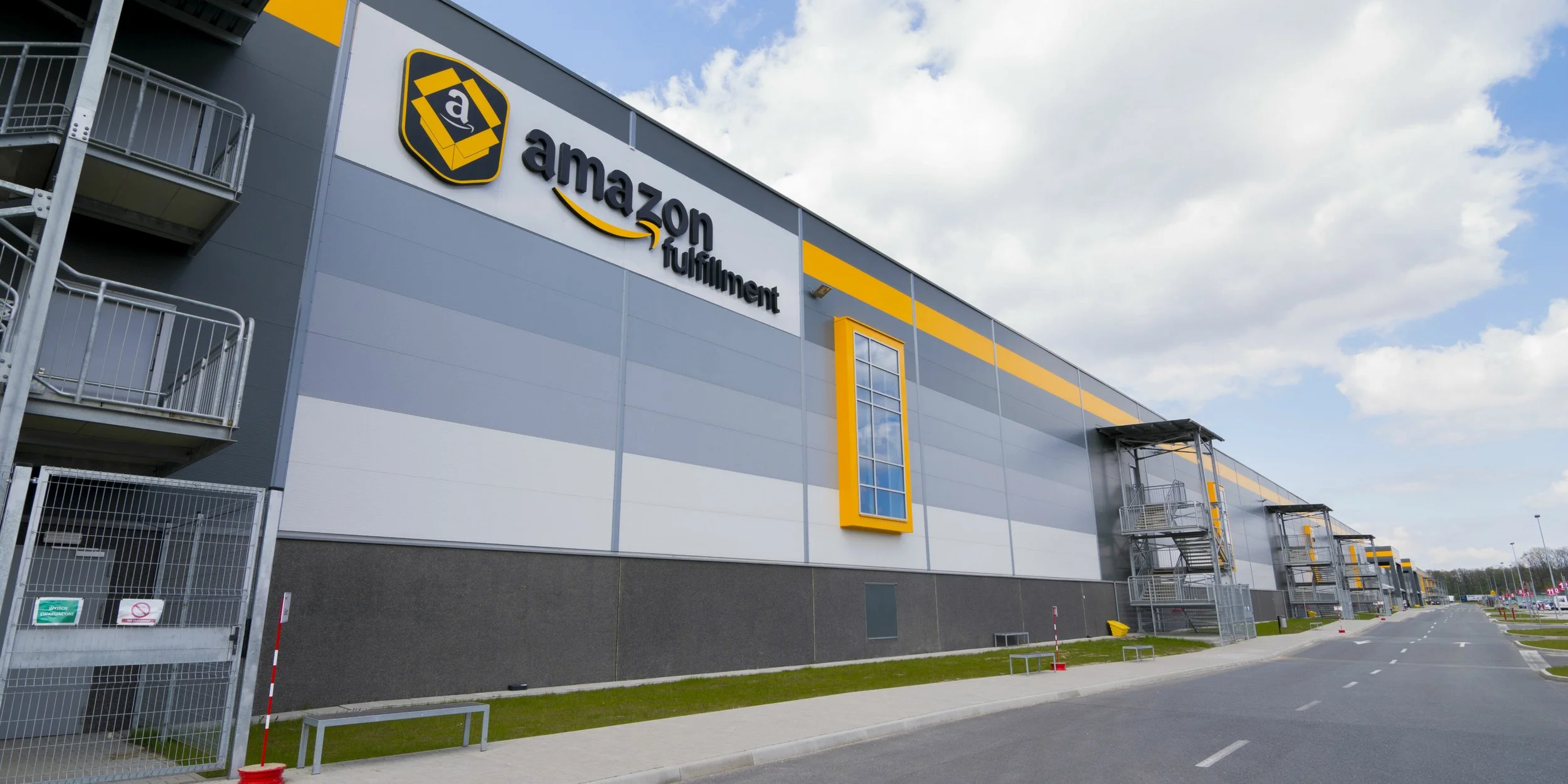 Amazon slaps U.S. sellers with 5% fuel and inflation surcharge