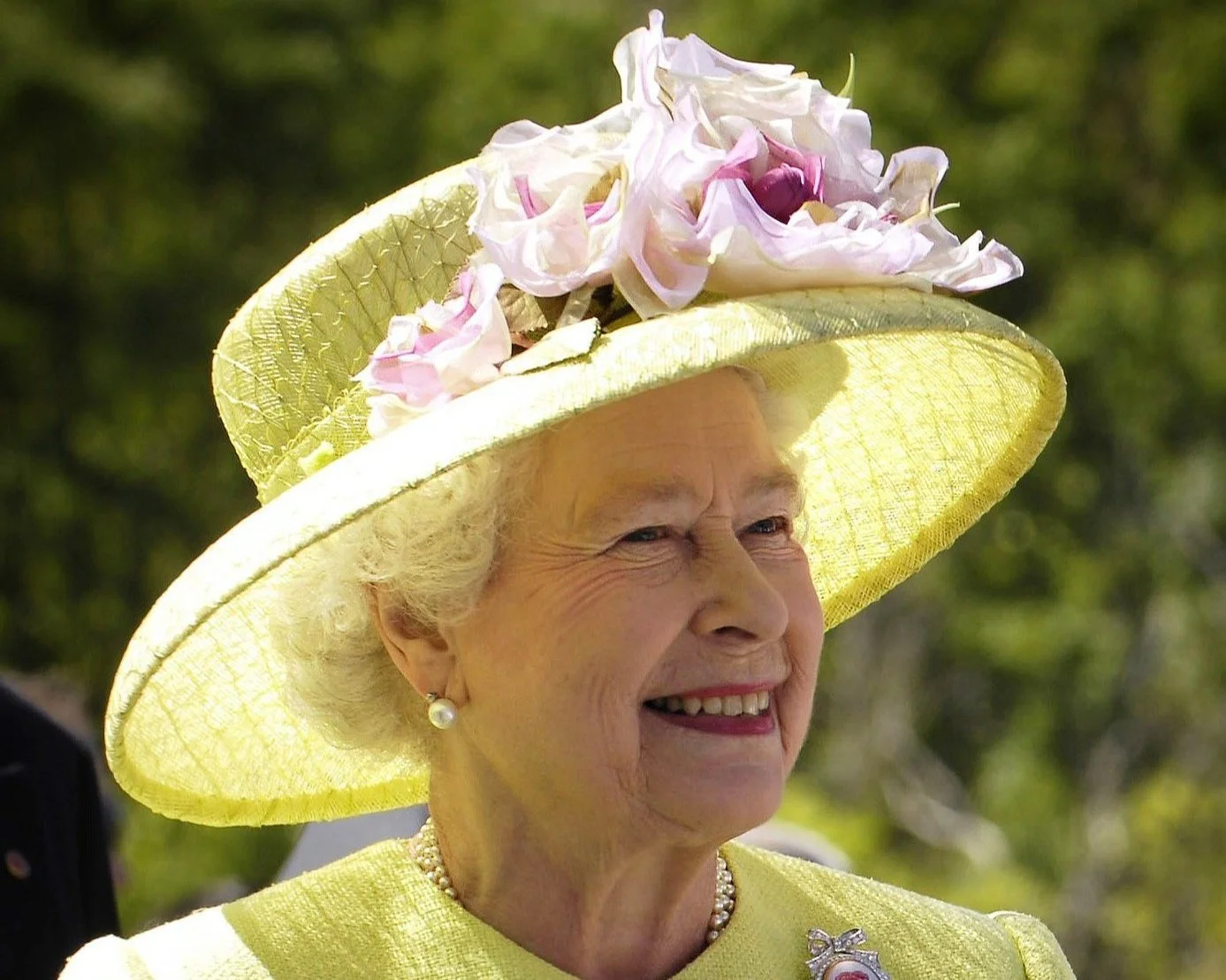 Queen Elizabeth's death is announced by Buckingham Palace
