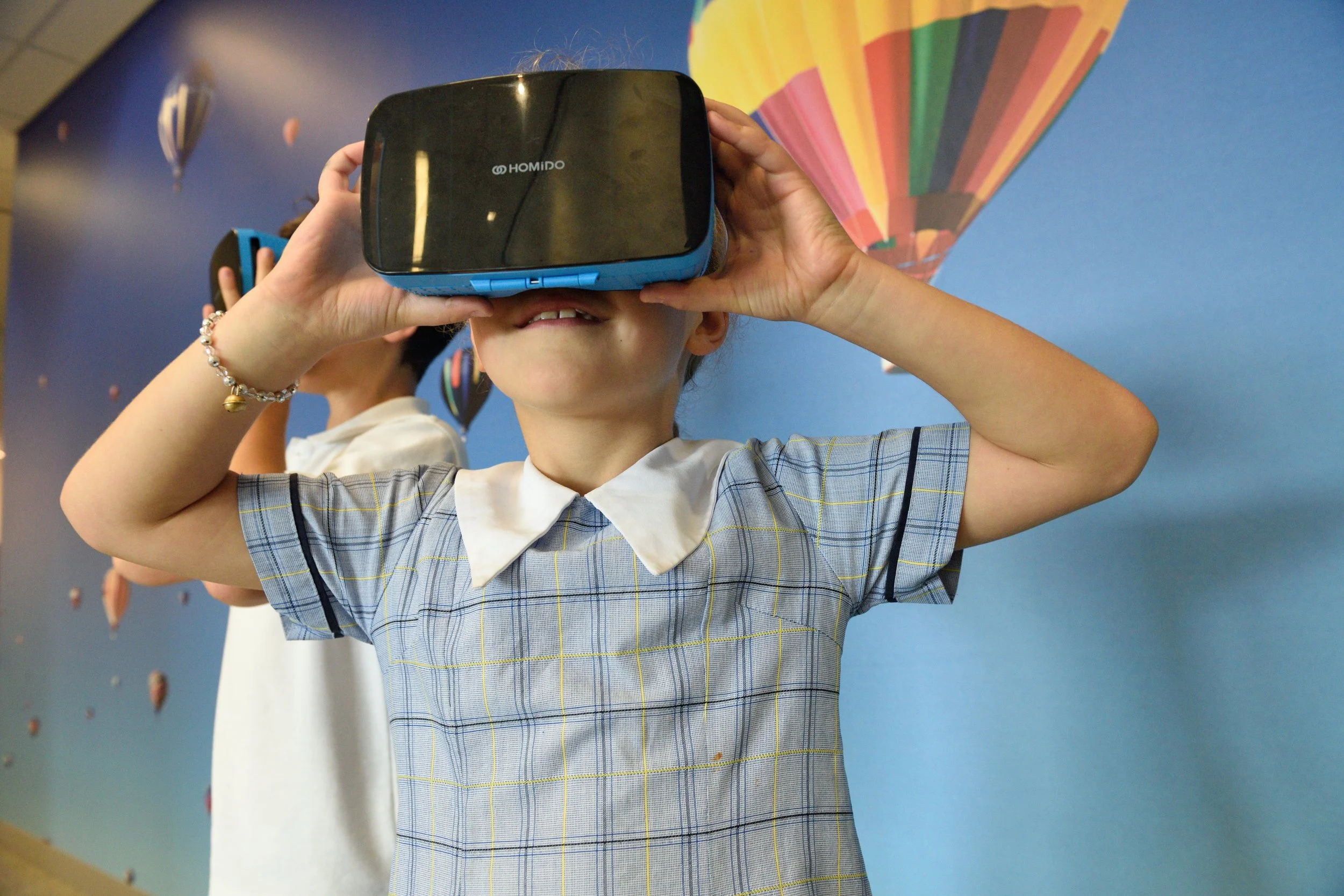 Learning and Exploring the Virtual World