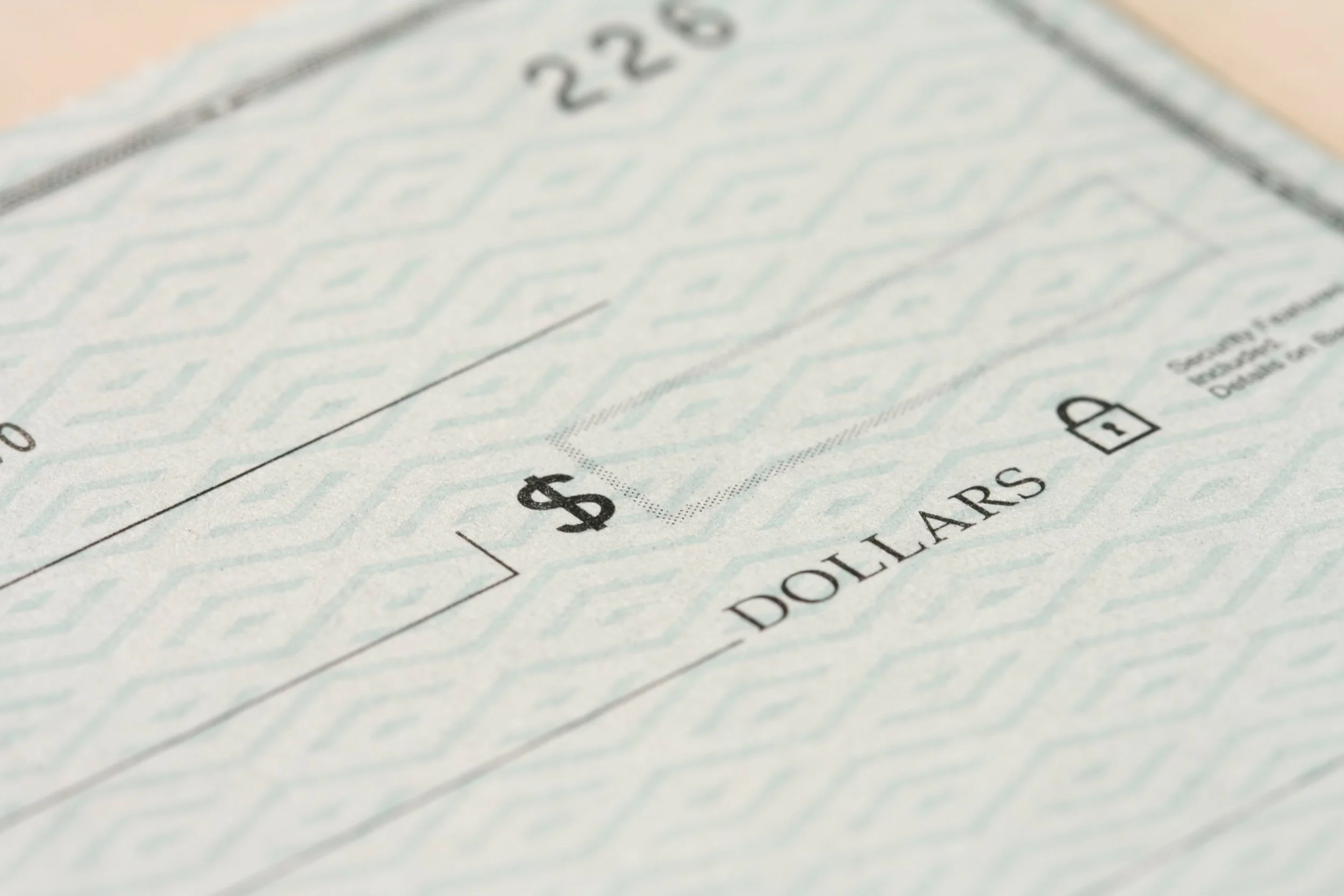 Despite low inflation, 61% of Americans live paycheck to paycheck