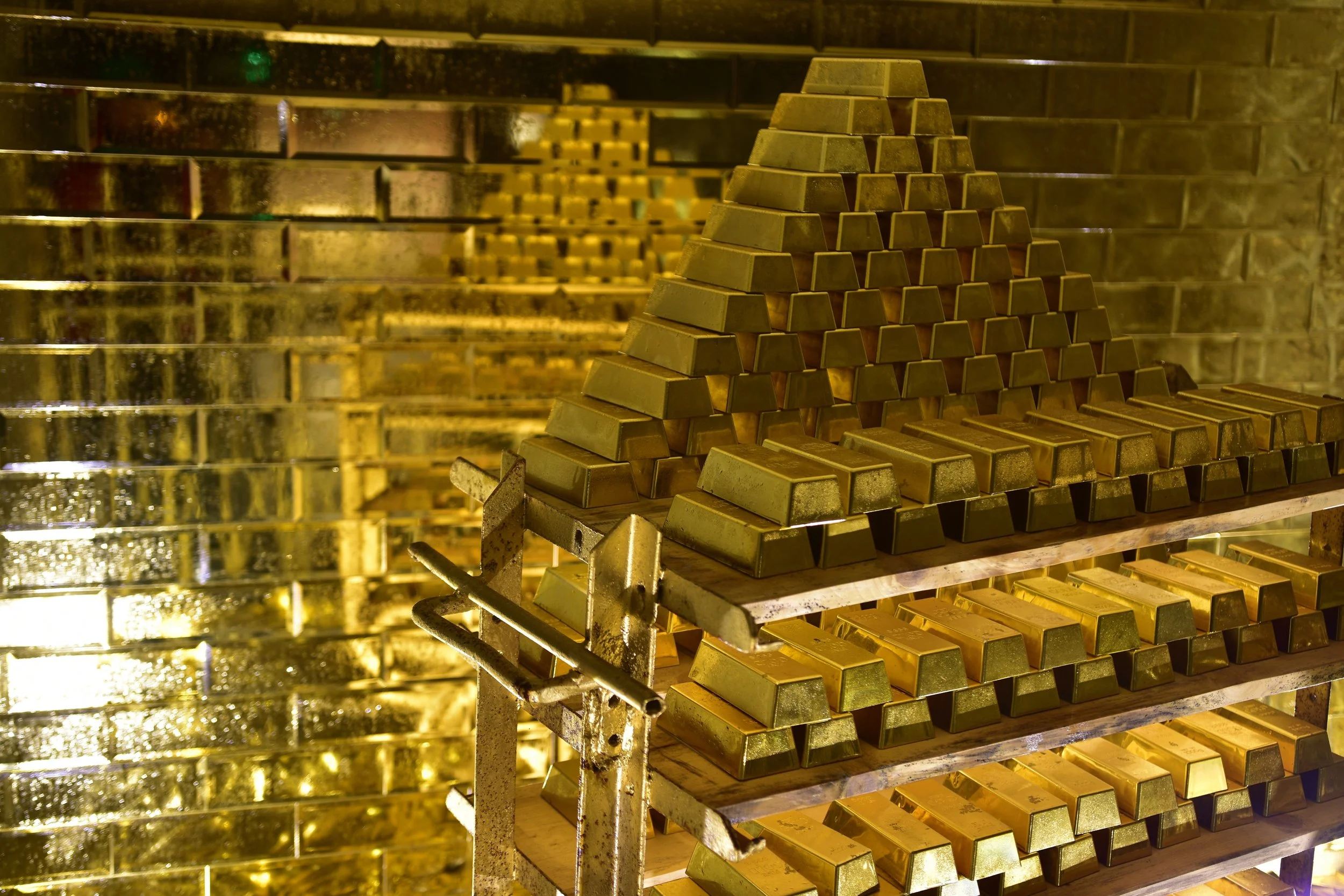 Gold's Meteoric Rise: What's Fueling the Surge and What Lies Ahead?