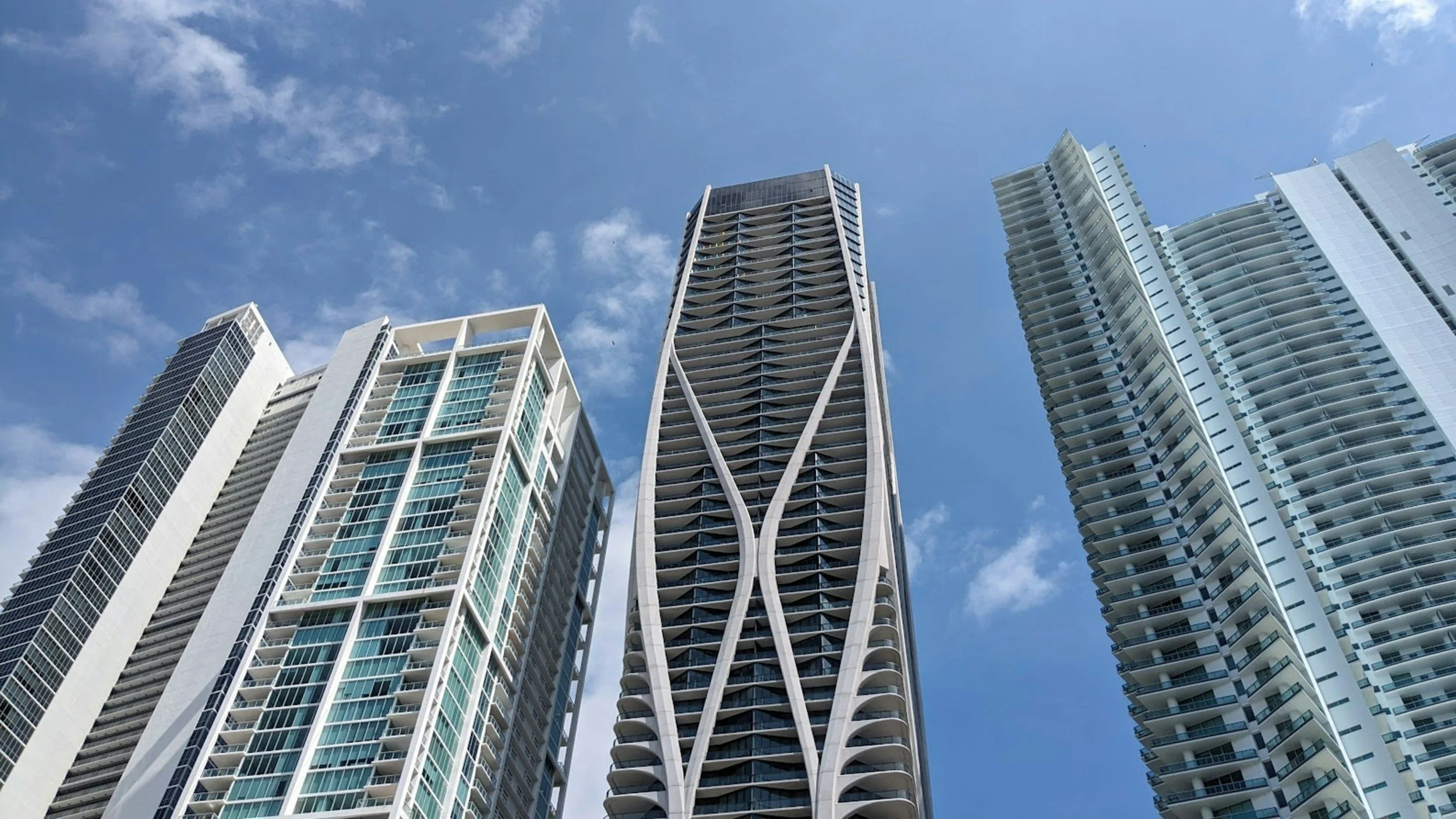 Challenges in the U.S. Housing Market: Rising Prices, Financial Strain, and the Growing Affordability Gap