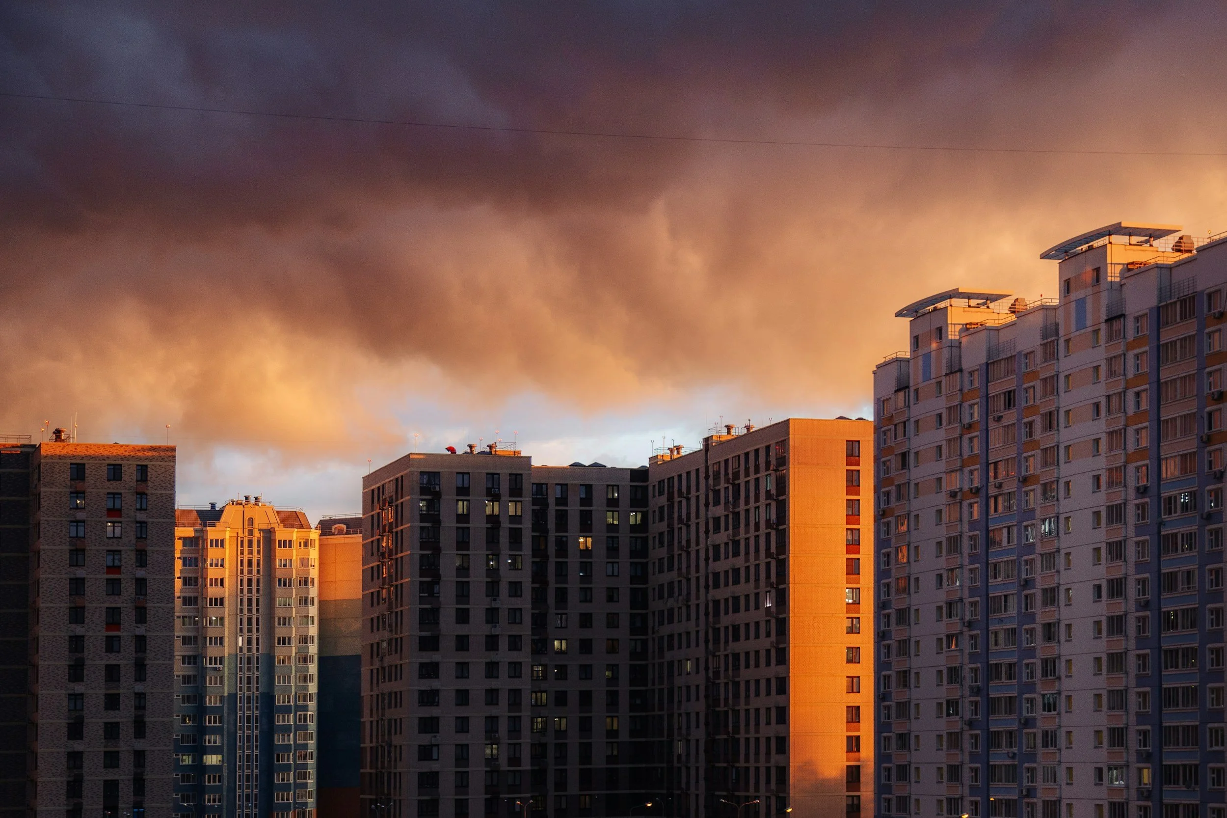 US Commercial Real Estate: A Brewing Storm of Delinquencies and Distress