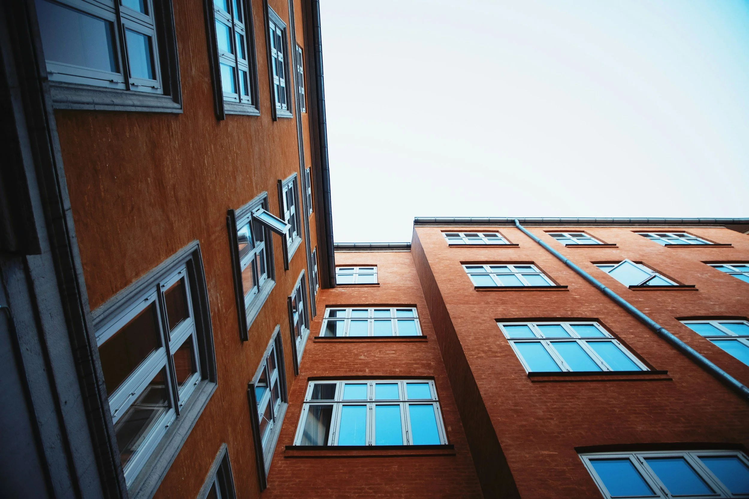 Beyond Bricks and Mortar: A Guide to Fractional Real Estate Investment