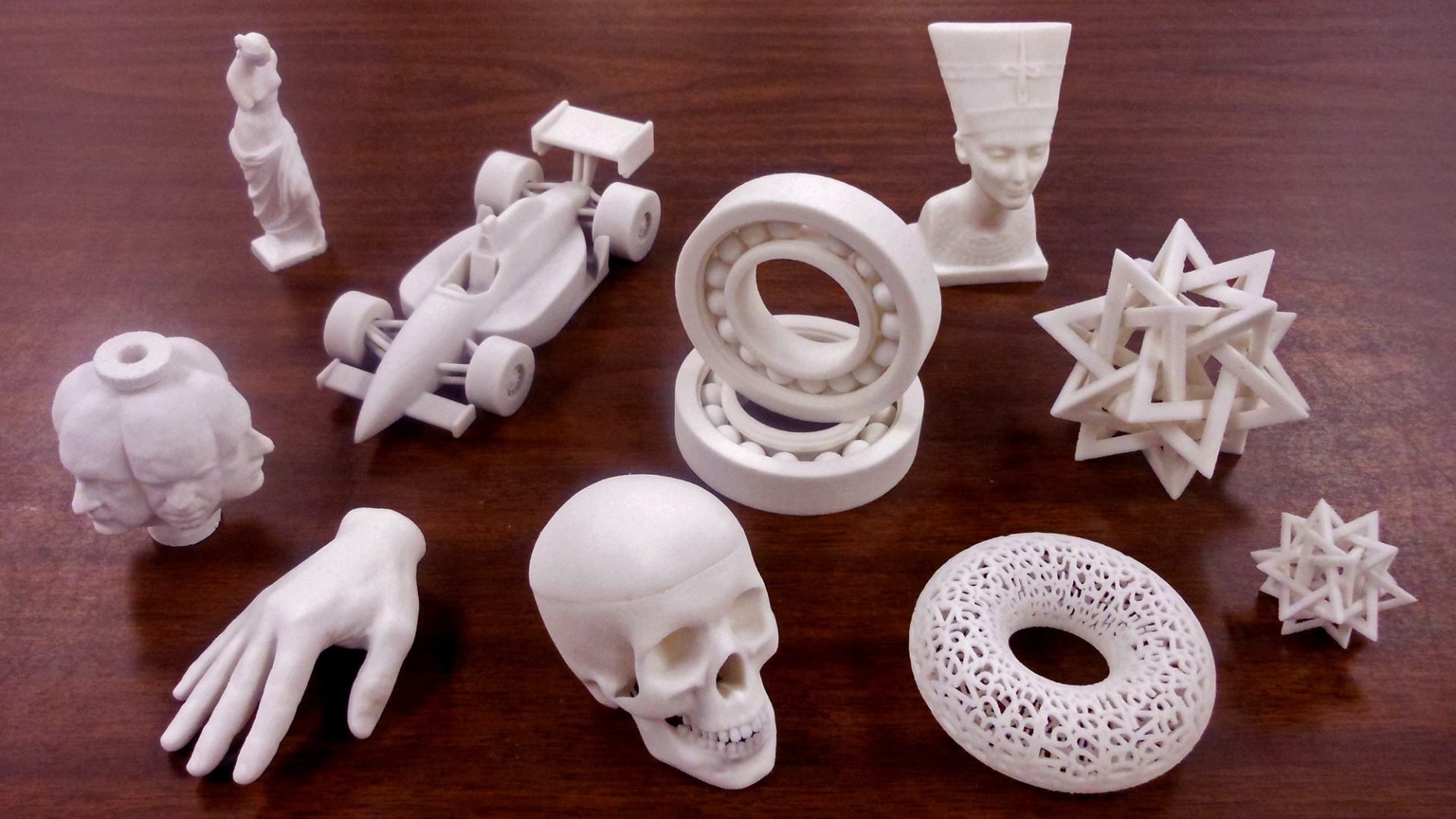 random-3d-printed-objects-hand-skull-car-e1440601530281-1920x1080.jpeg