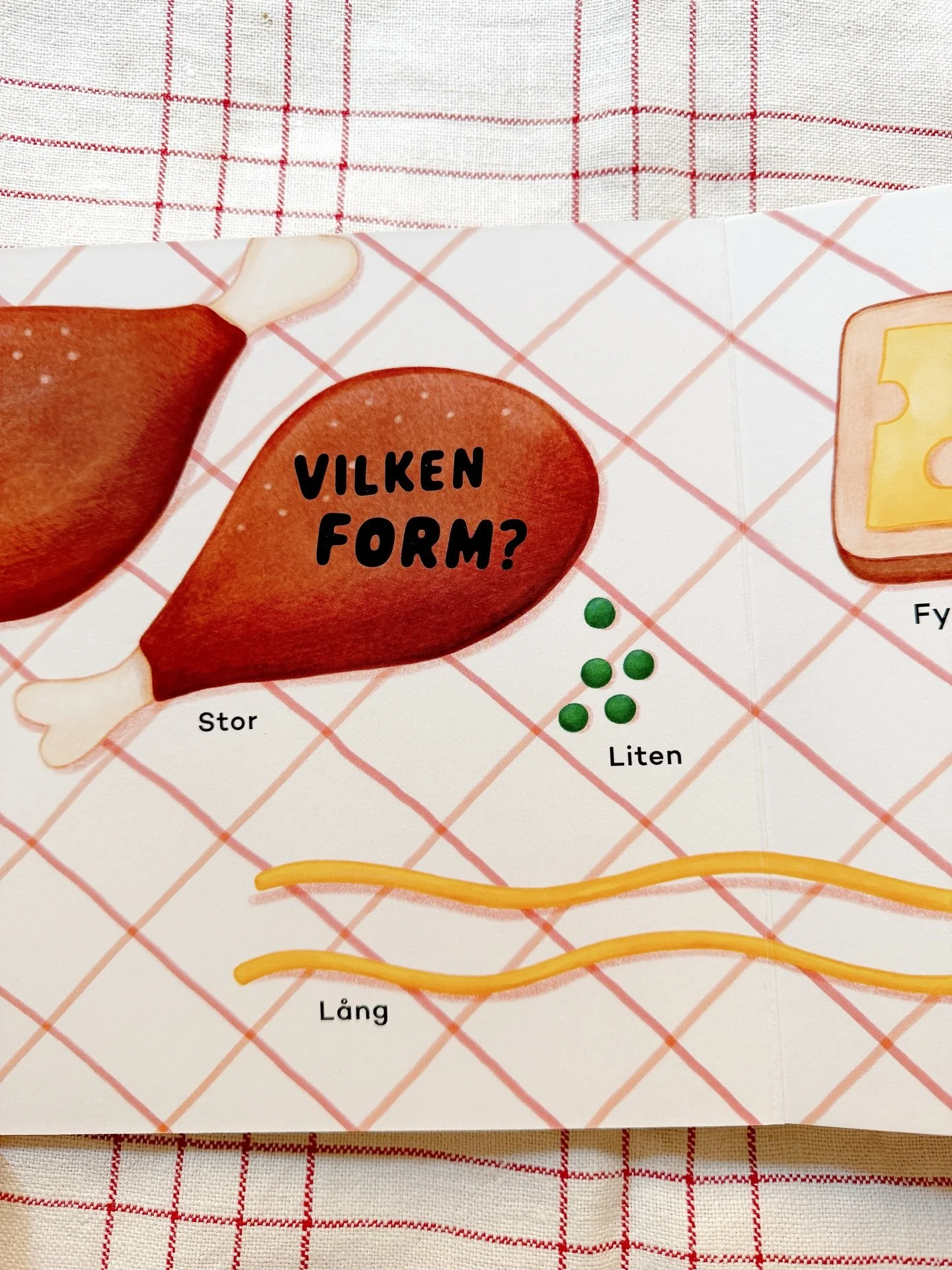 J&auml;tte, j&auml;ttesnart finns den att k&ouml;pa, l&aring;na, h&aring;lla i och kladda ner: Min f&ouml;rsta matbok, skriven av ⭐️ Elin Oresten @knatteplock, ritad av mig, ges ut av @rabensjogren. Matgl&auml;dje f&ouml;r de minsta, med alla sinnen.