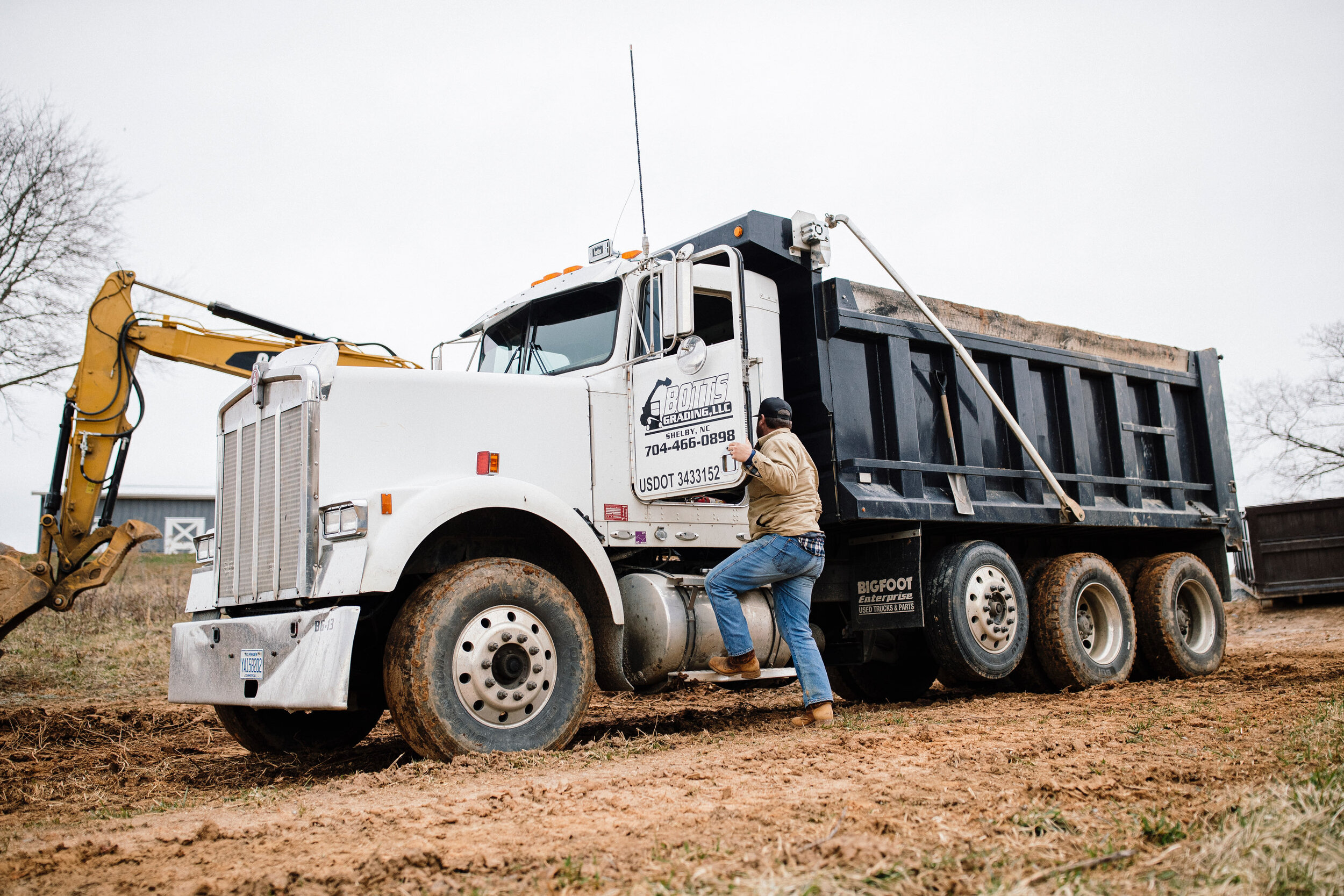 Botts_BonesRanch_DumpTruck_AC1_2002.jpeg