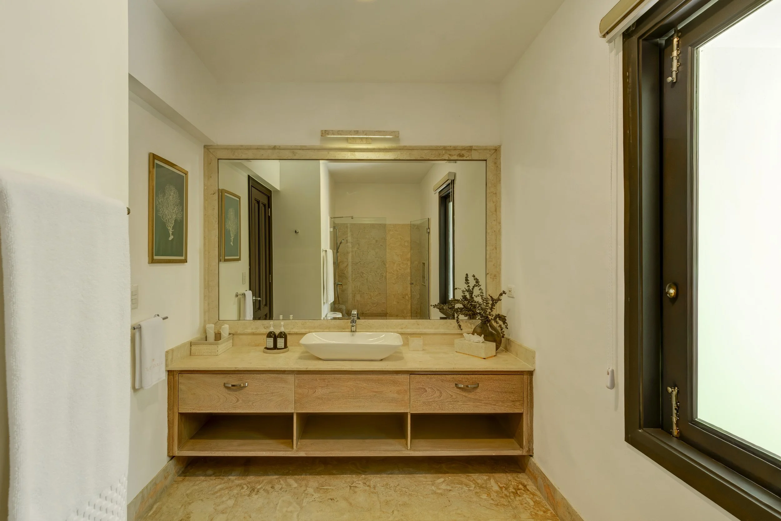 053-eighth bathroom.jpg