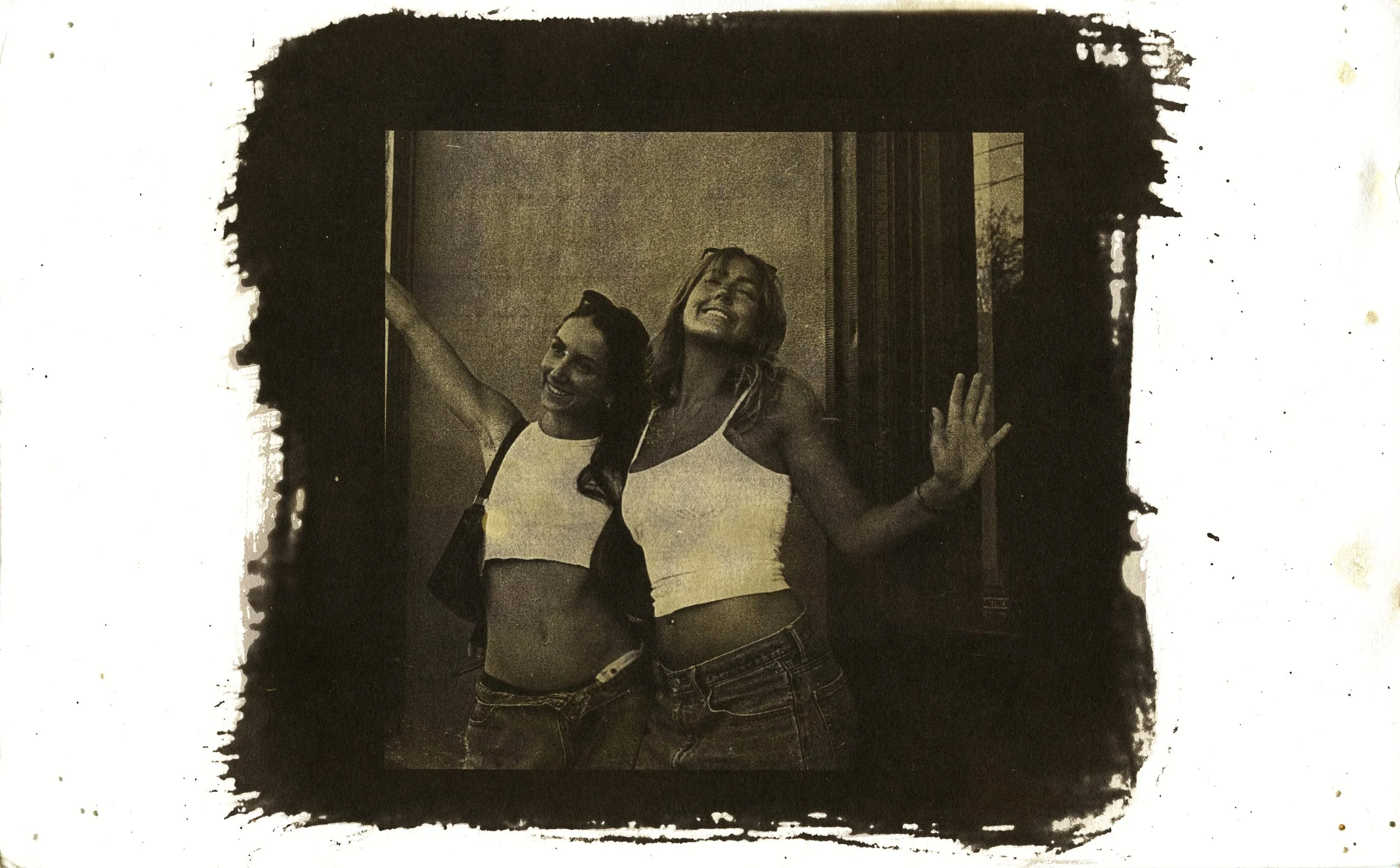 2 girls021 SEP CON.jpg