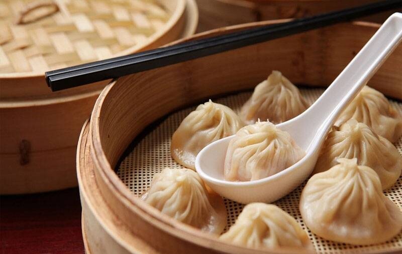 serupa-tapi-tak-sama-sudah-tahu-belum-kalau-dimsum-dan-momo-berbeda-yCd3I5gPoQ.jpg