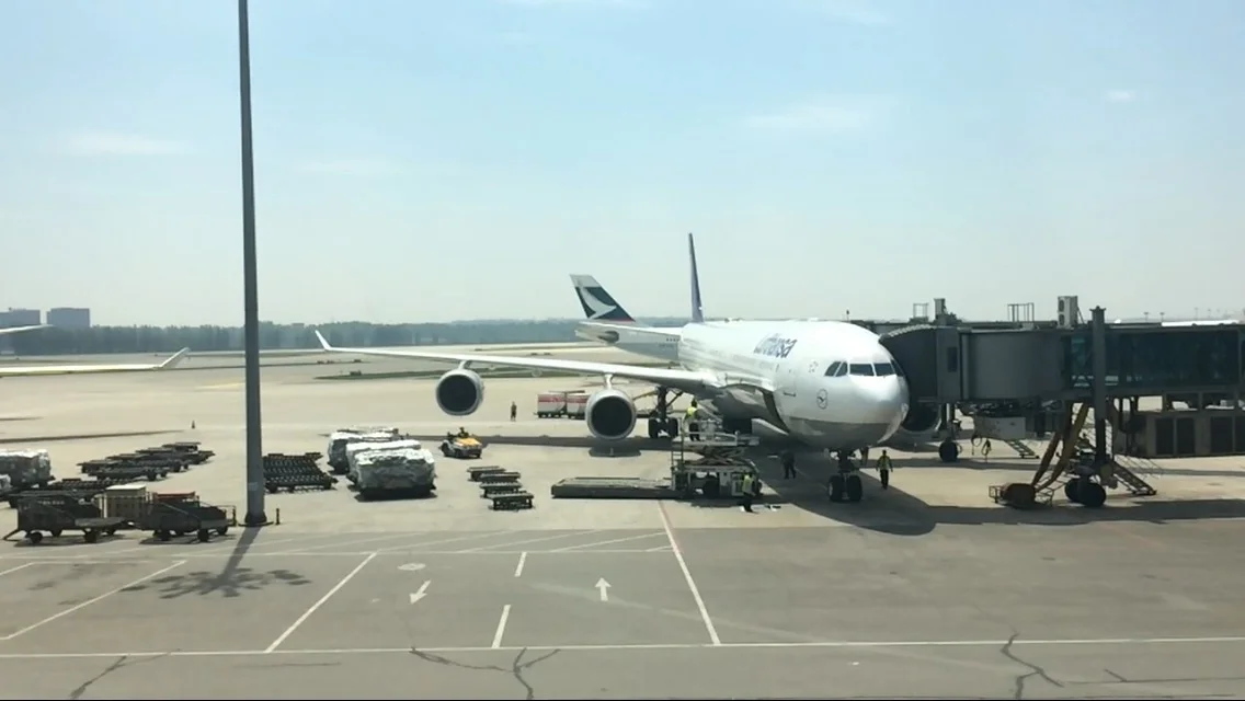 AT REJSE ER AT LEVE.... UDEN TANDPASTA OG BRIKJUICE