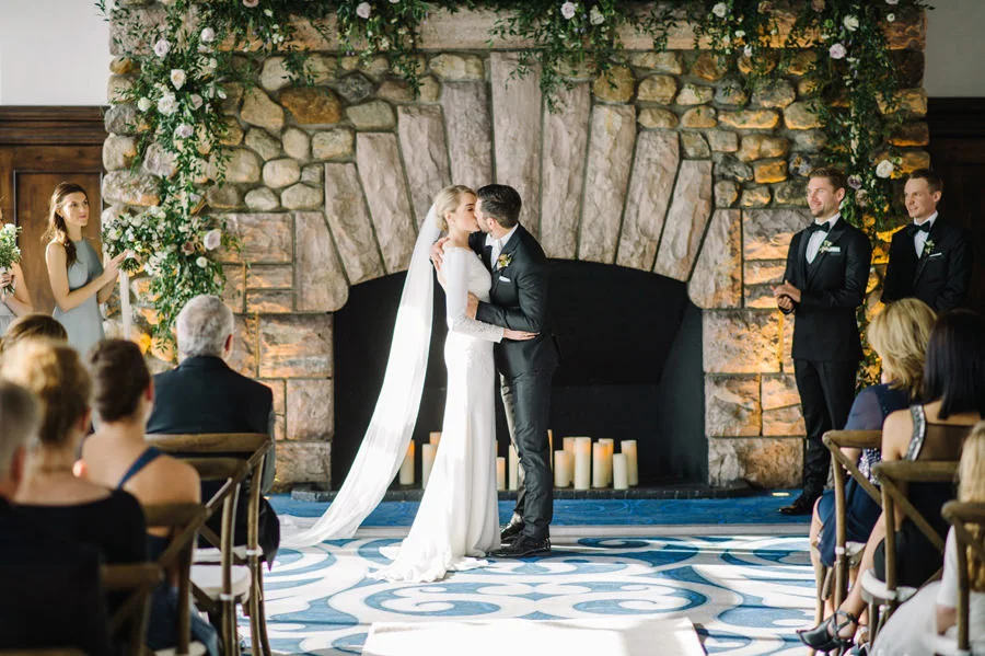 Beautiful Winter Wedding at Fairmont Chateau Lake Louse
