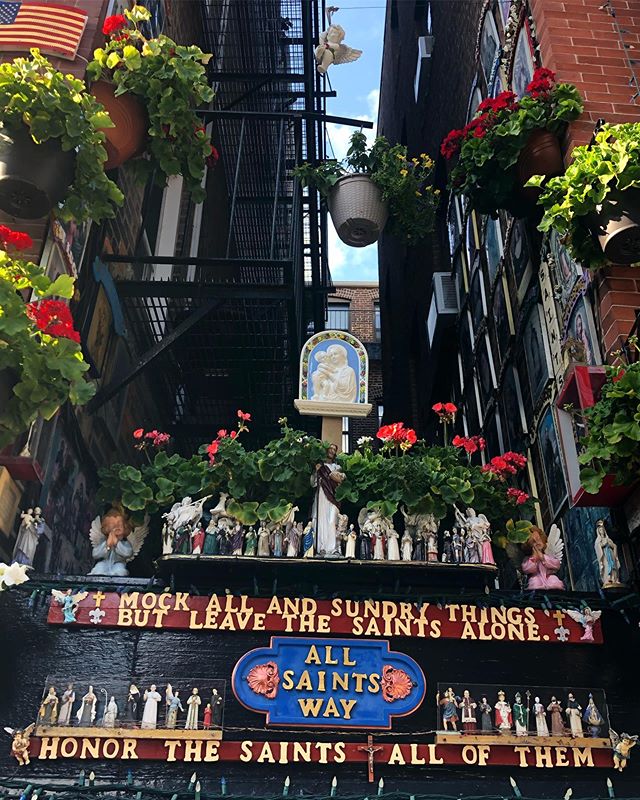 Not religious but always down for a pilgrimage. #feastofsaintanthony