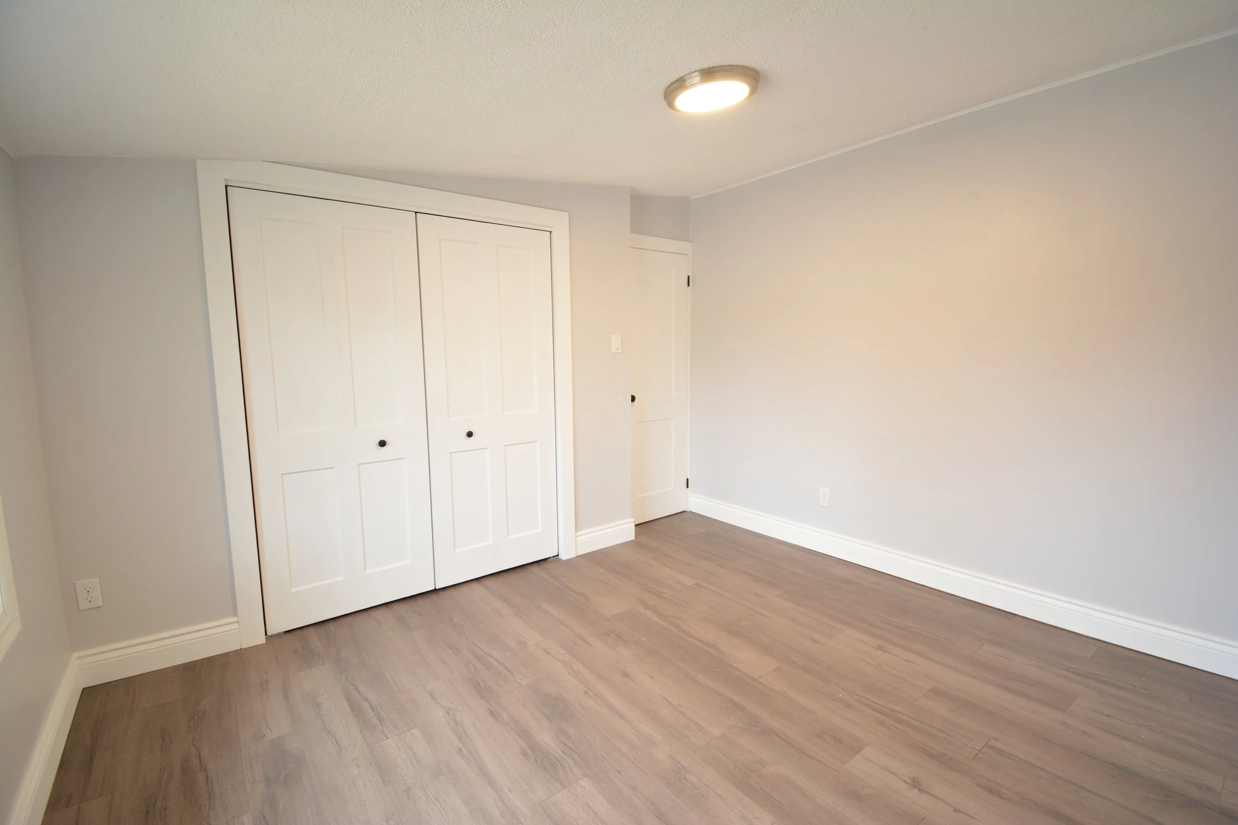 Front Bed.JPG