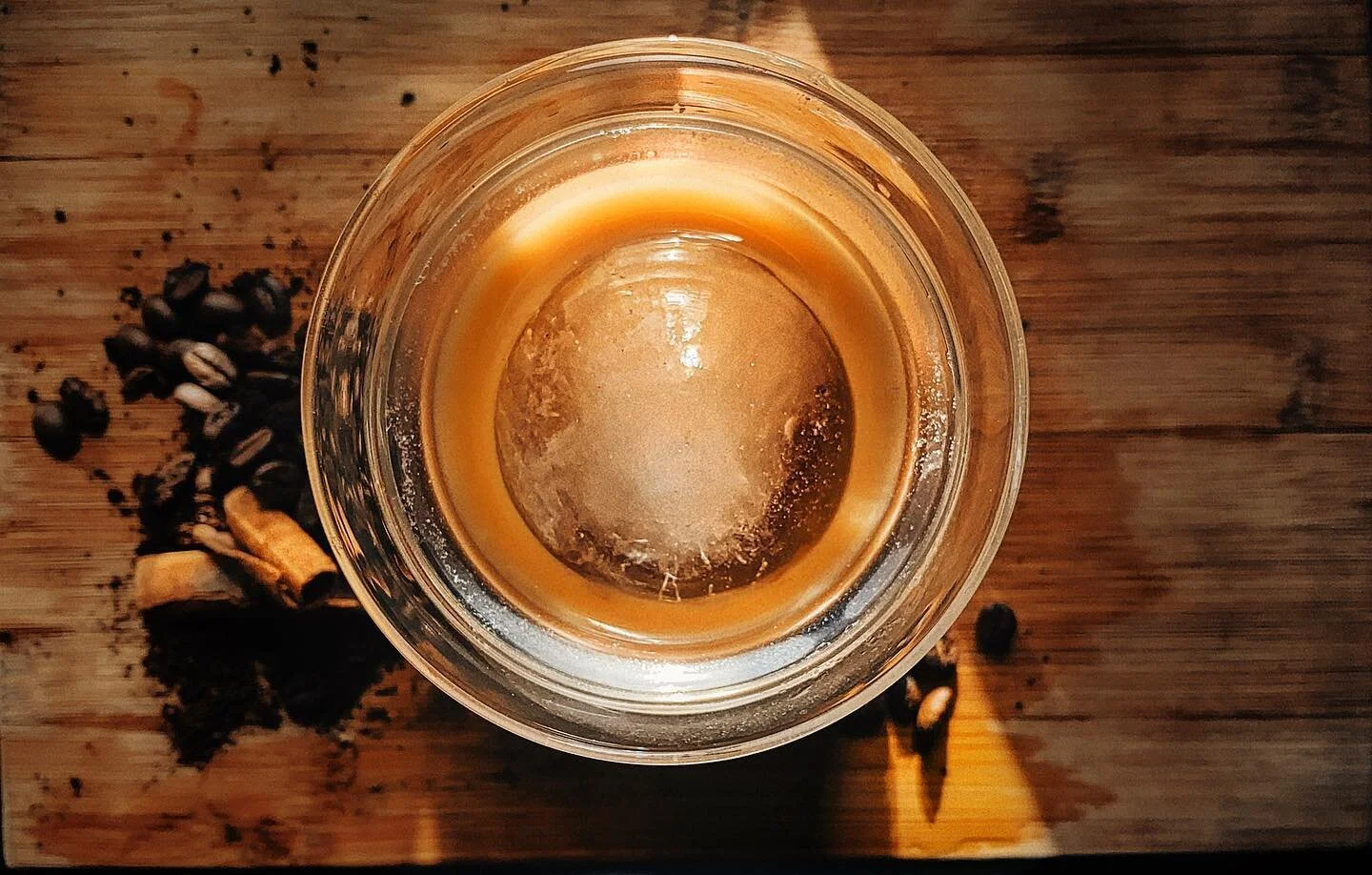 Please take a big sip of coffee today, and if youre into tea, well.. maybe a little sip. 
Beautiful Tasting glass by @fellowproducts 
#coffee #coffeetime