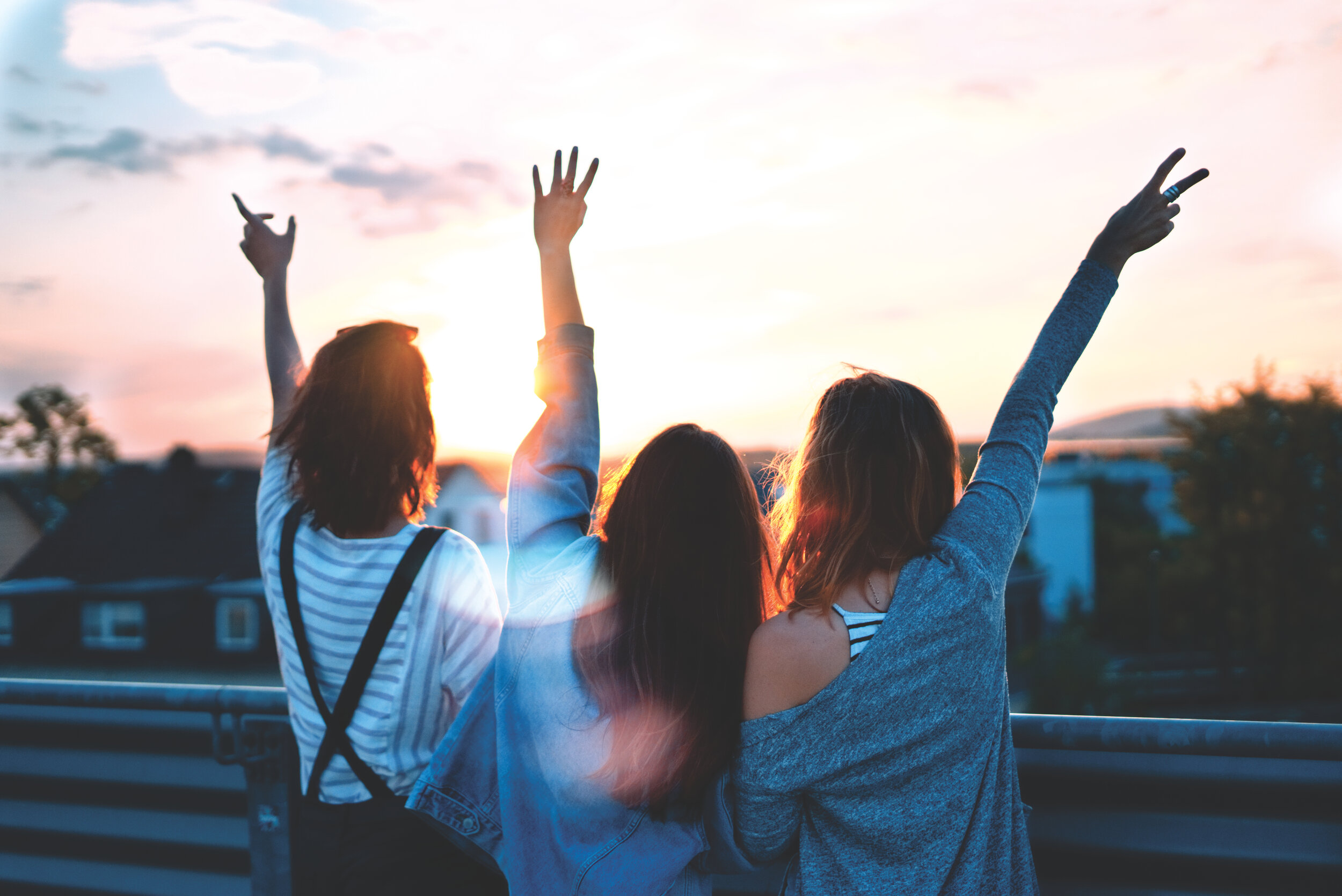 Make stronger friends