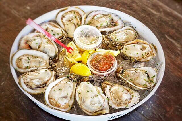 Raw Oysters1.jpg